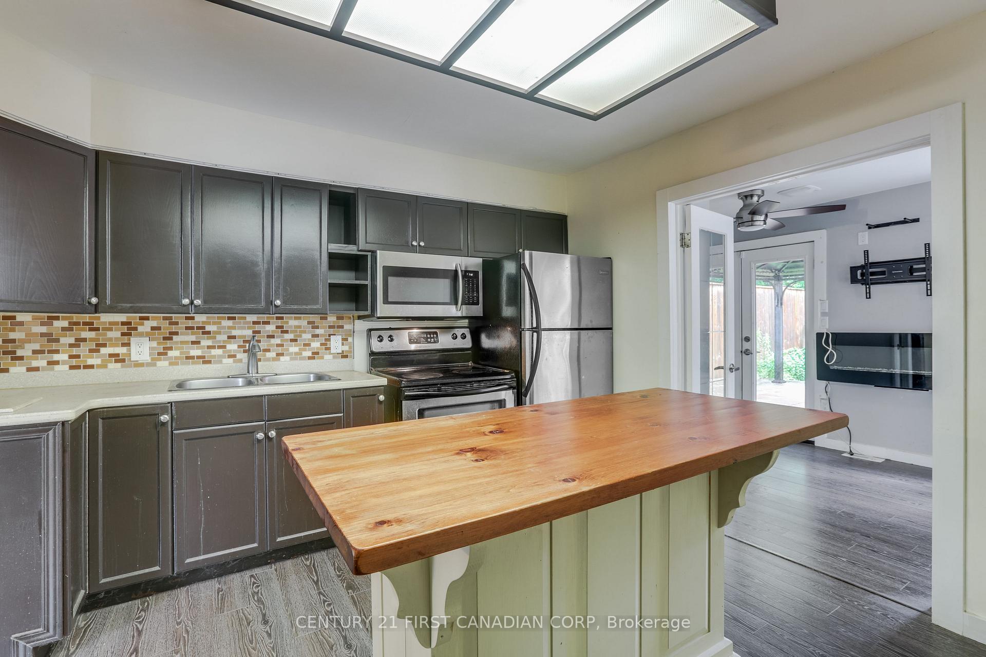 Photo 14 of 16 Lansdowne Avenue, London, East L — HOMEH