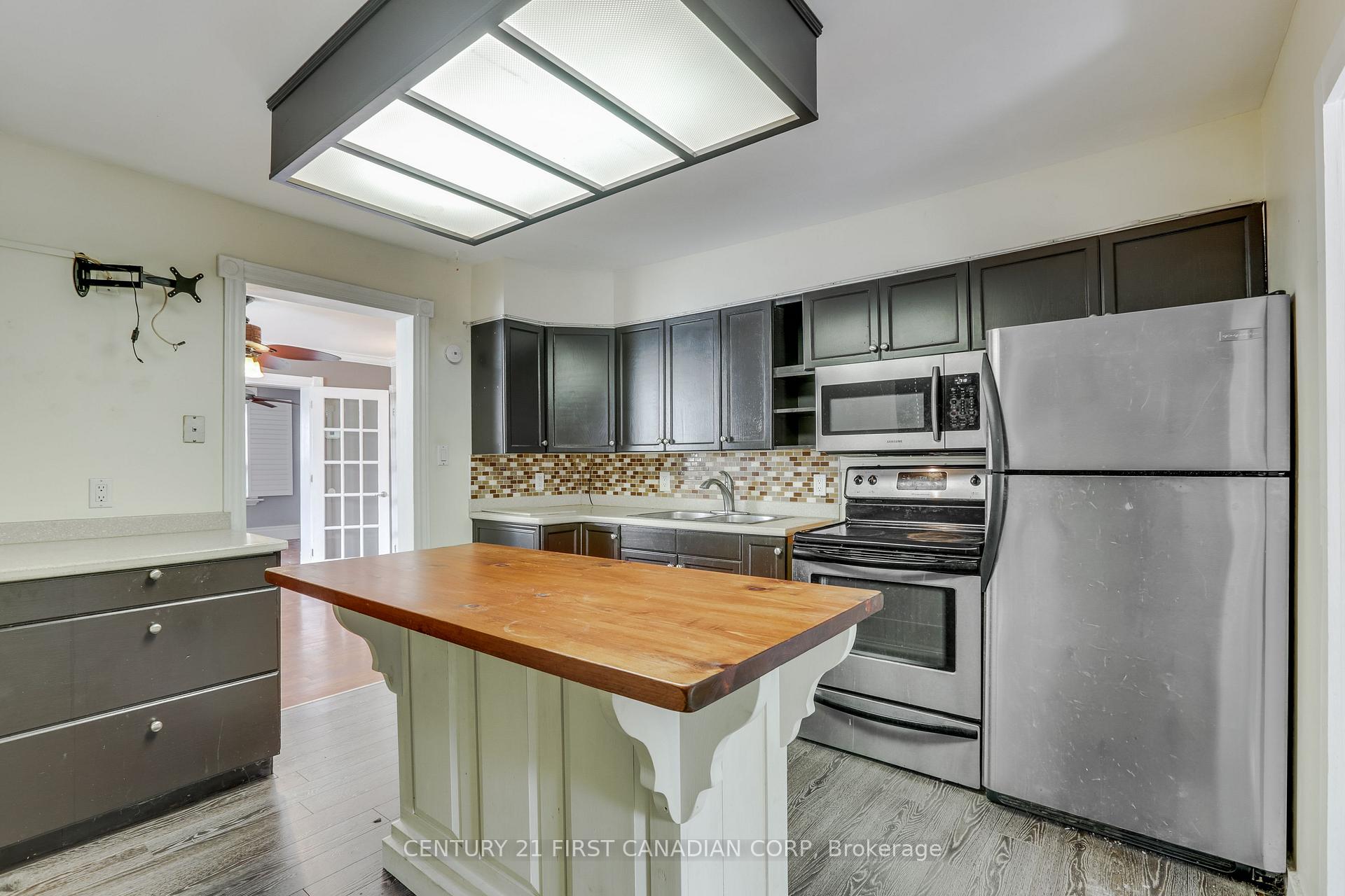 Photo 15 of 16 Lansdowne Avenue, London, East L — HOMEH