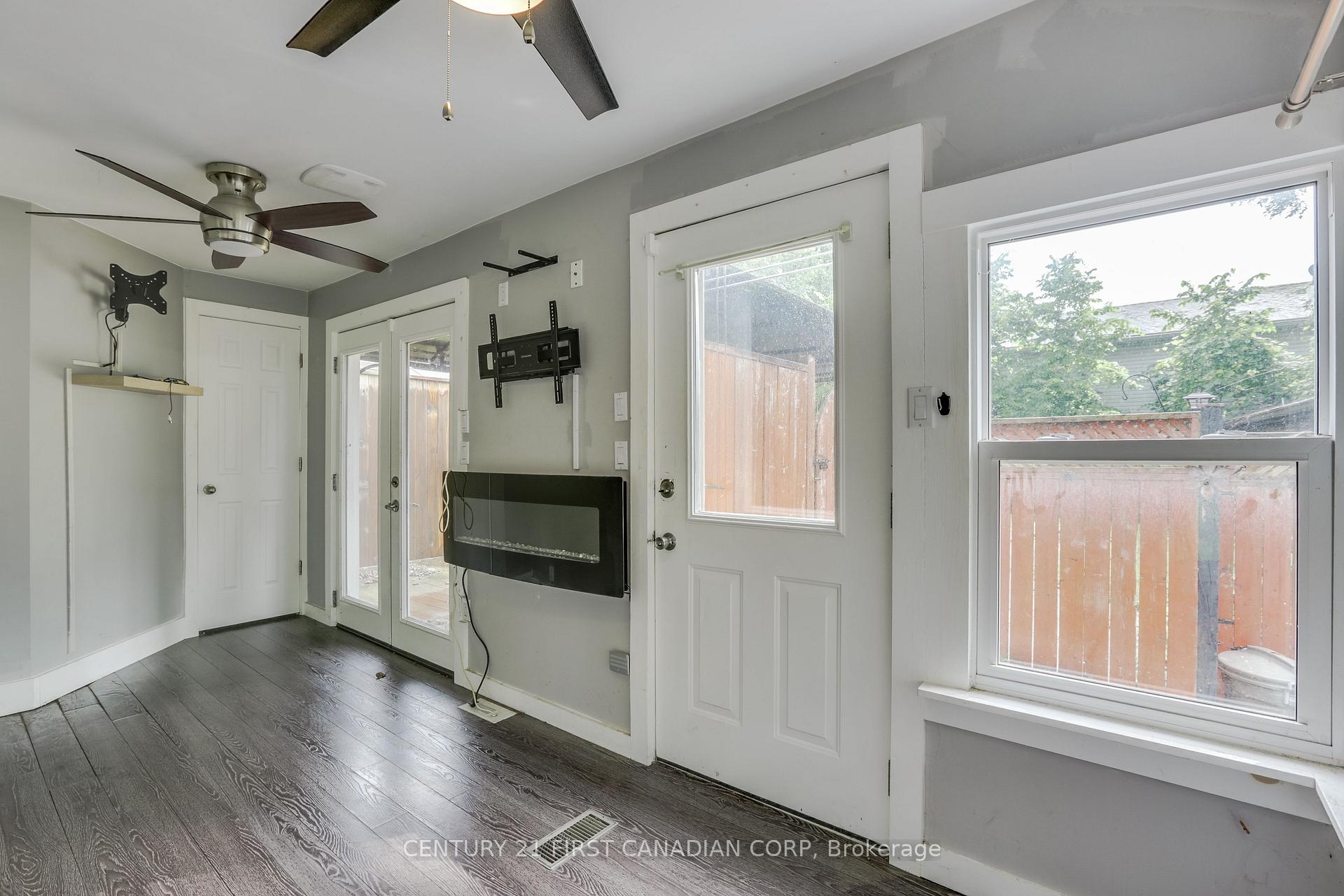 Photo 16 of 16 Lansdowne Avenue, London, East L — HOMEH