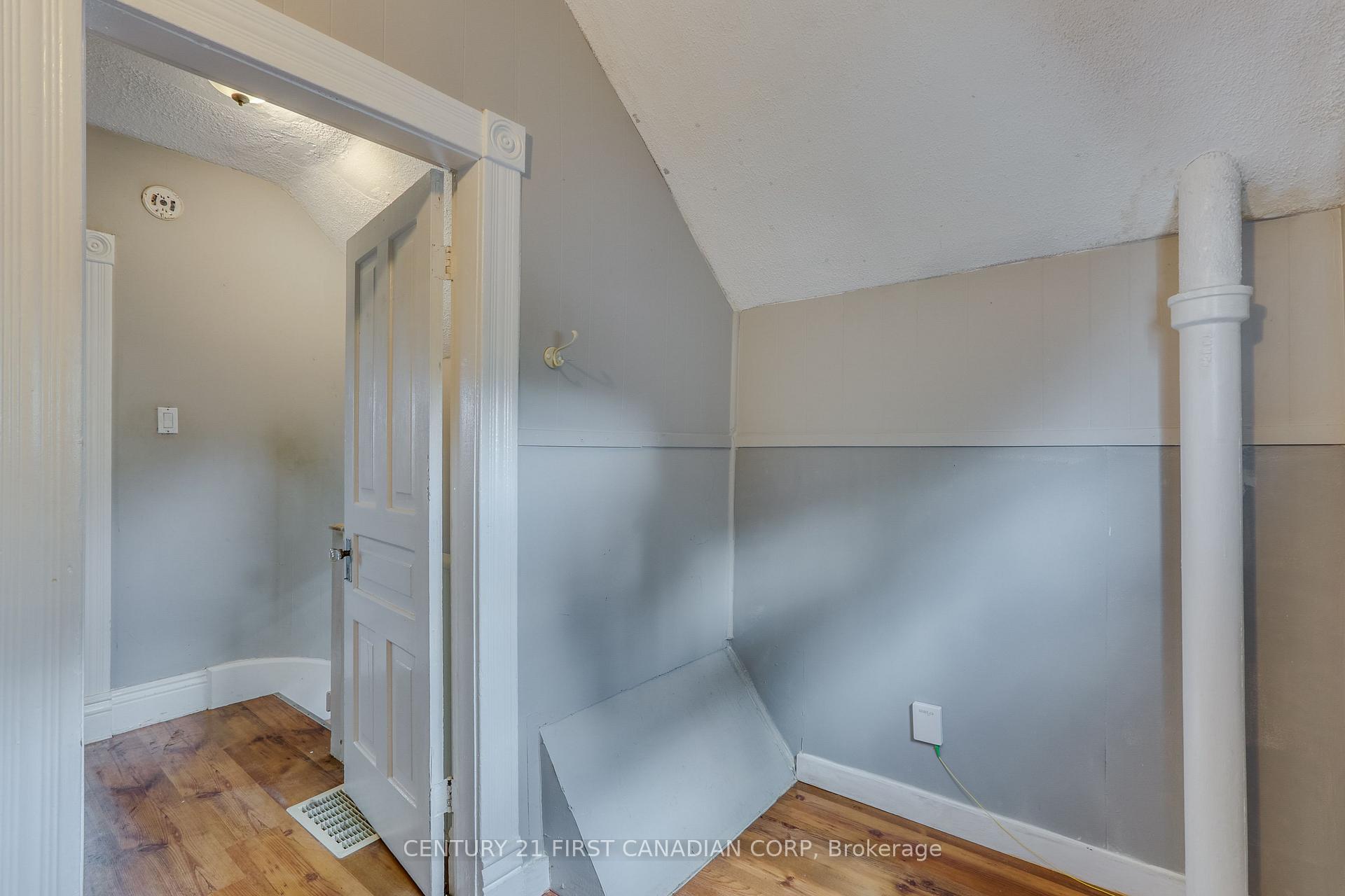 Photo 28 of 16 Lansdowne Avenue, London, East L — HOMEH
