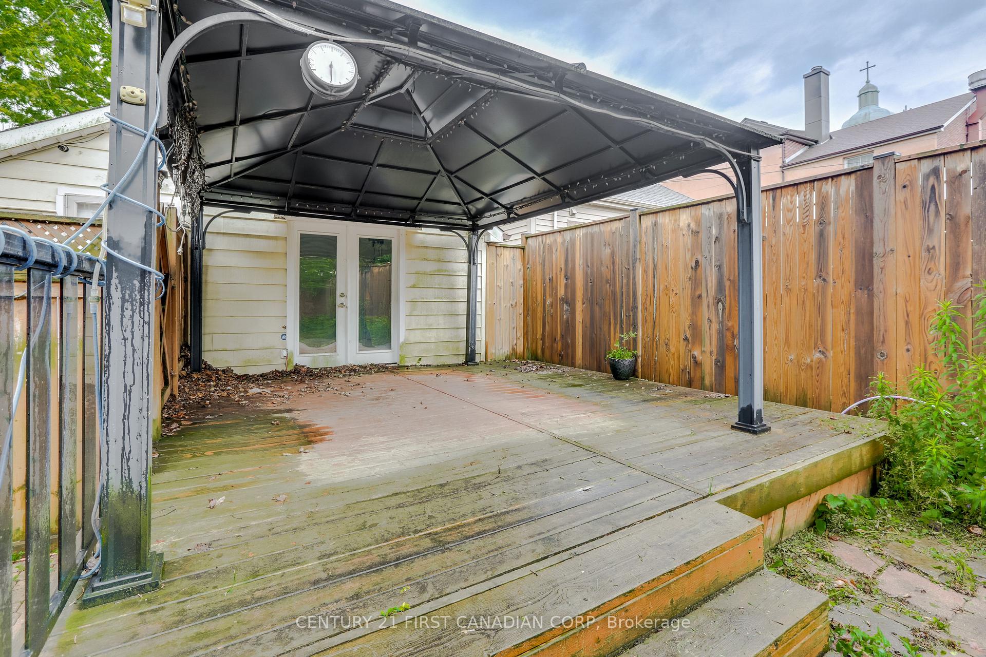 Photo 34 of 16 Lansdowne Avenue, London, East L — HOMEH