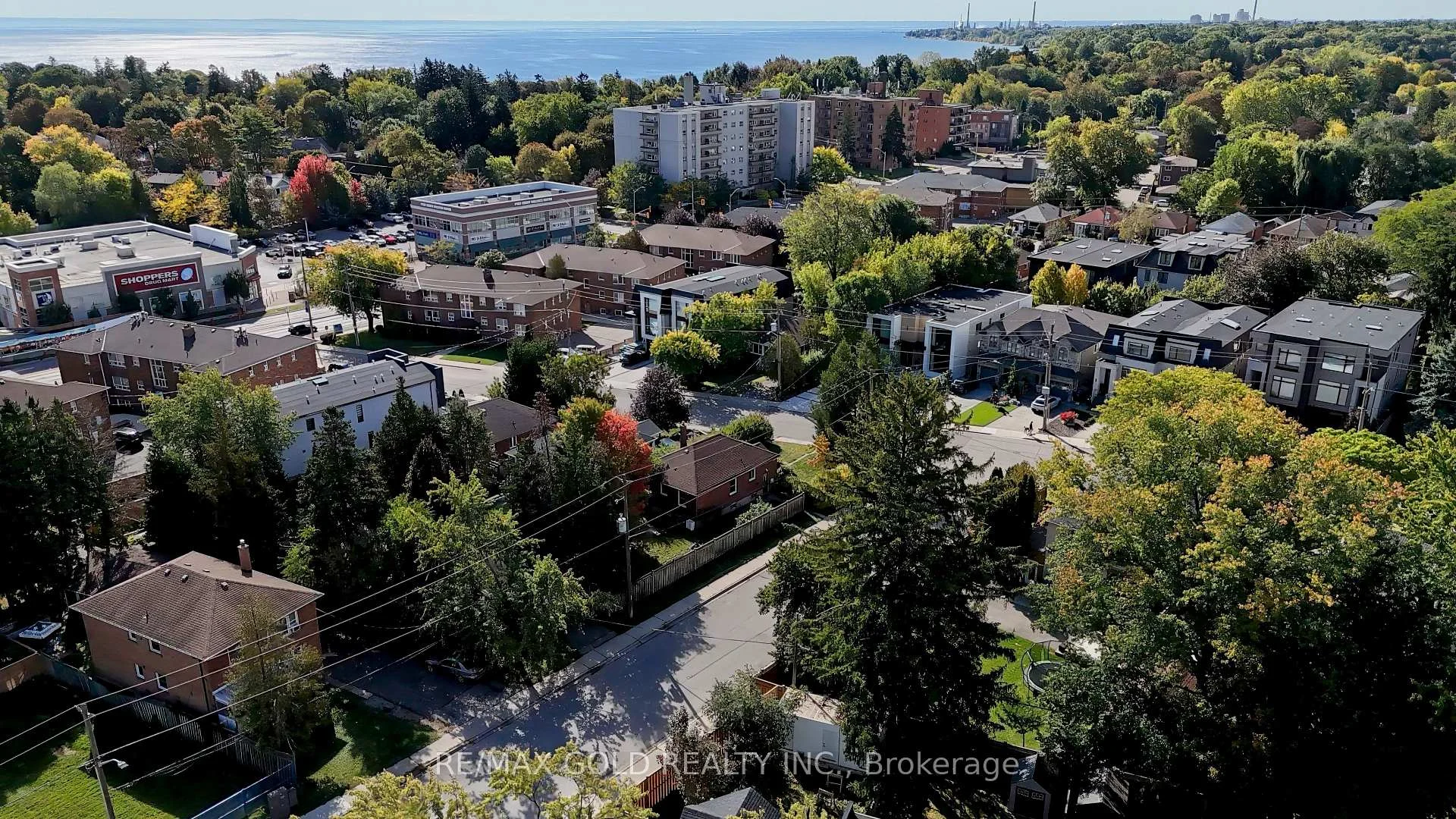 Photo 35 of 11 Pine Avenue N, Mississauga, Port Credit — HOMEH