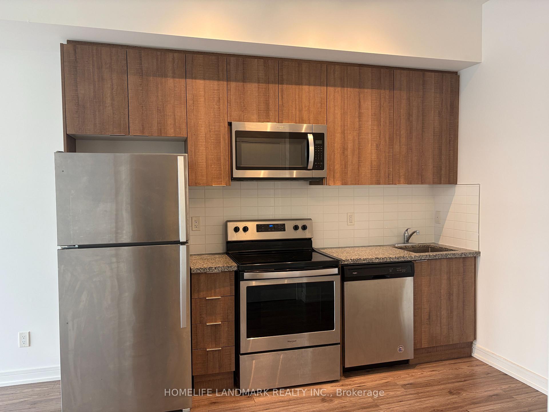 Photo 5 of Unit 701, 621 Sheppard Avenue E, North York, Bayview Village — HOMEH