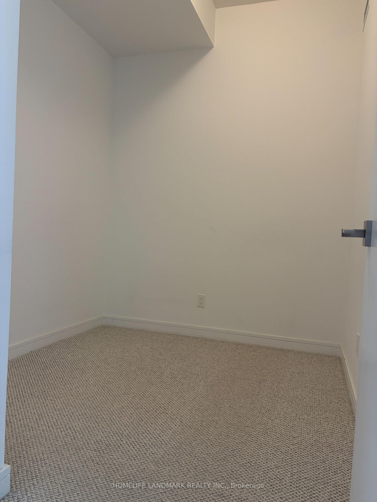 Photo 9 of Unit 701, 621 Sheppard Avenue E, North York, Bayview Village — HOMEH