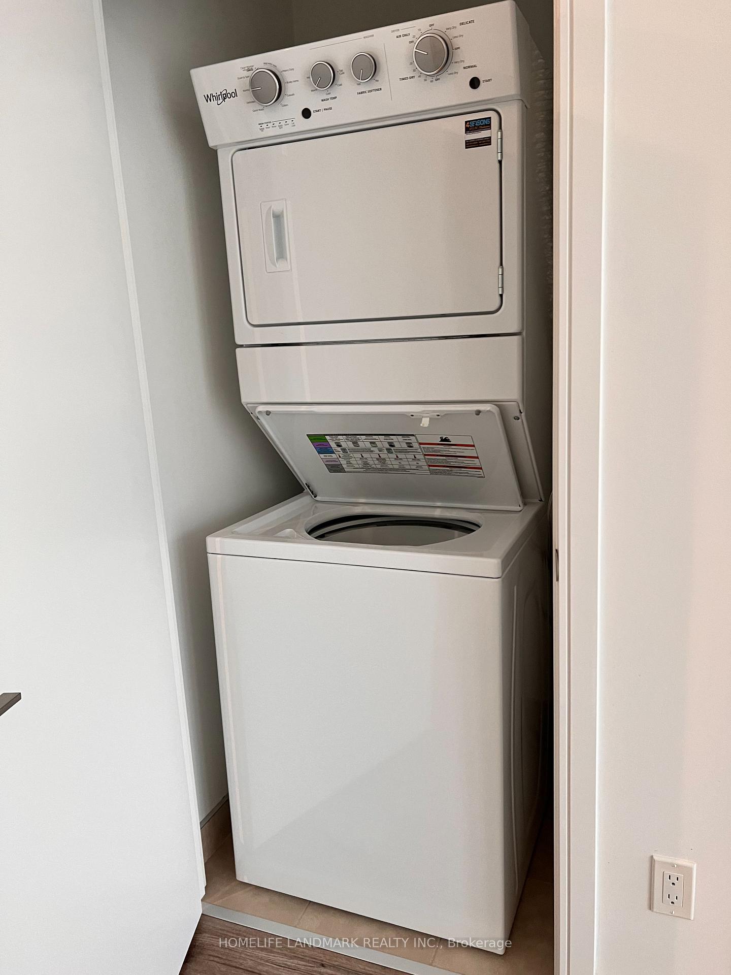 Photo 11 of Unit 701, 621 Sheppard Avenue E, North York, Bayview Village — HOMEH