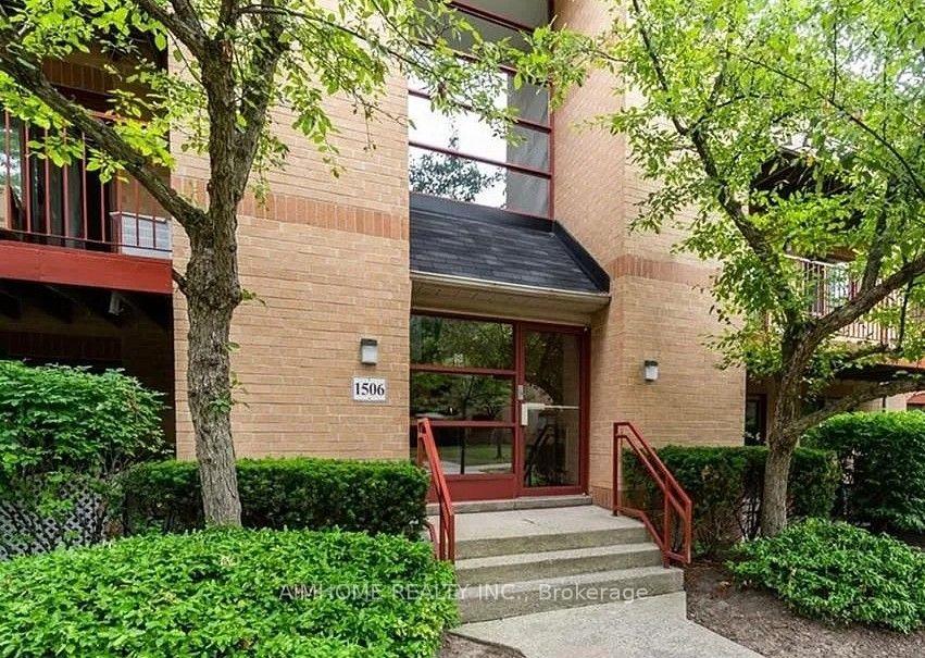Photo 2 of Unit 933, 1506 Pilgrims Way, Oakville, Glen Abbey — HOMEH