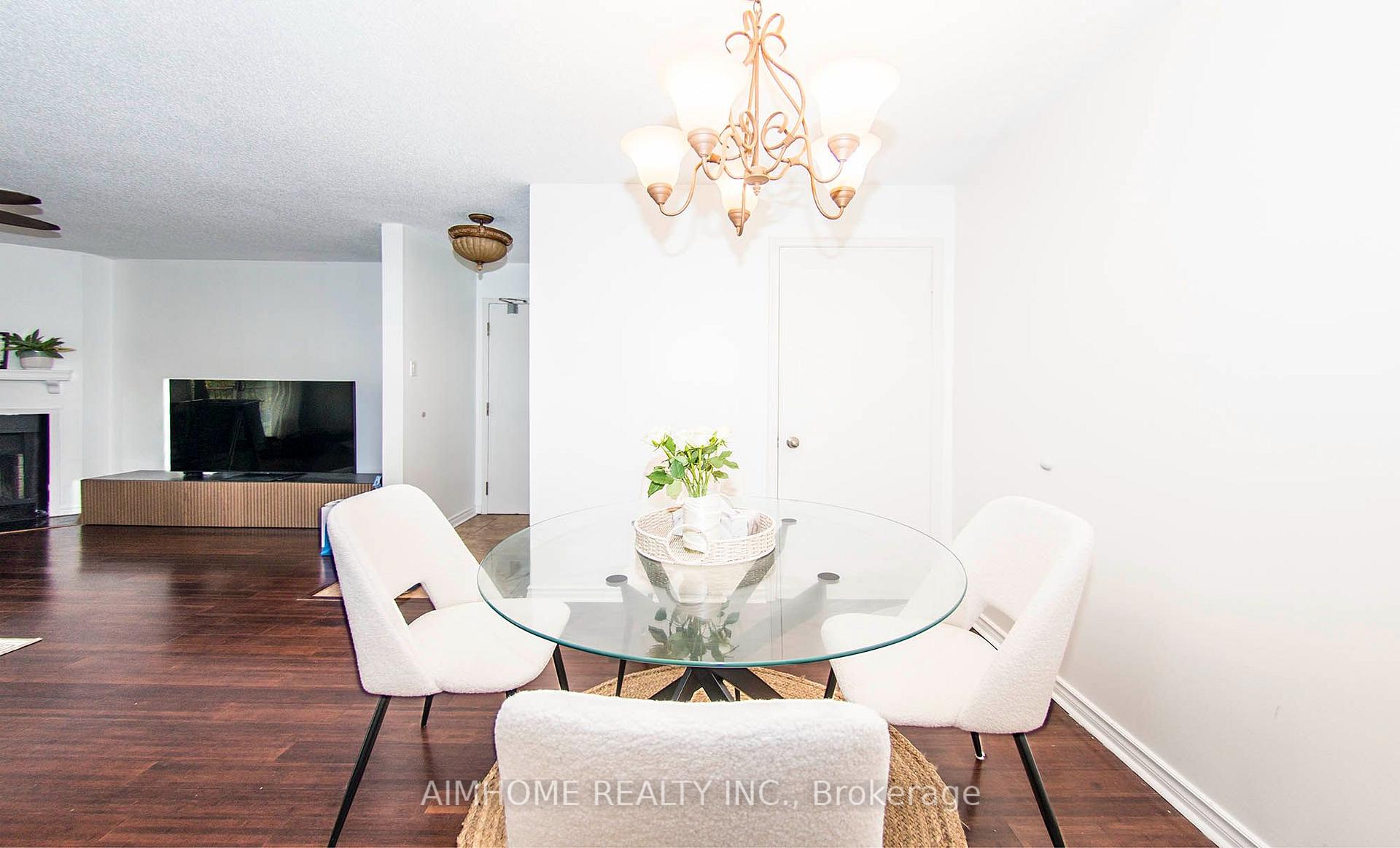 Photo 7 of Unit 933, 1506 Pilgrims Way, Oakville, Glen Abbey — HOMEH