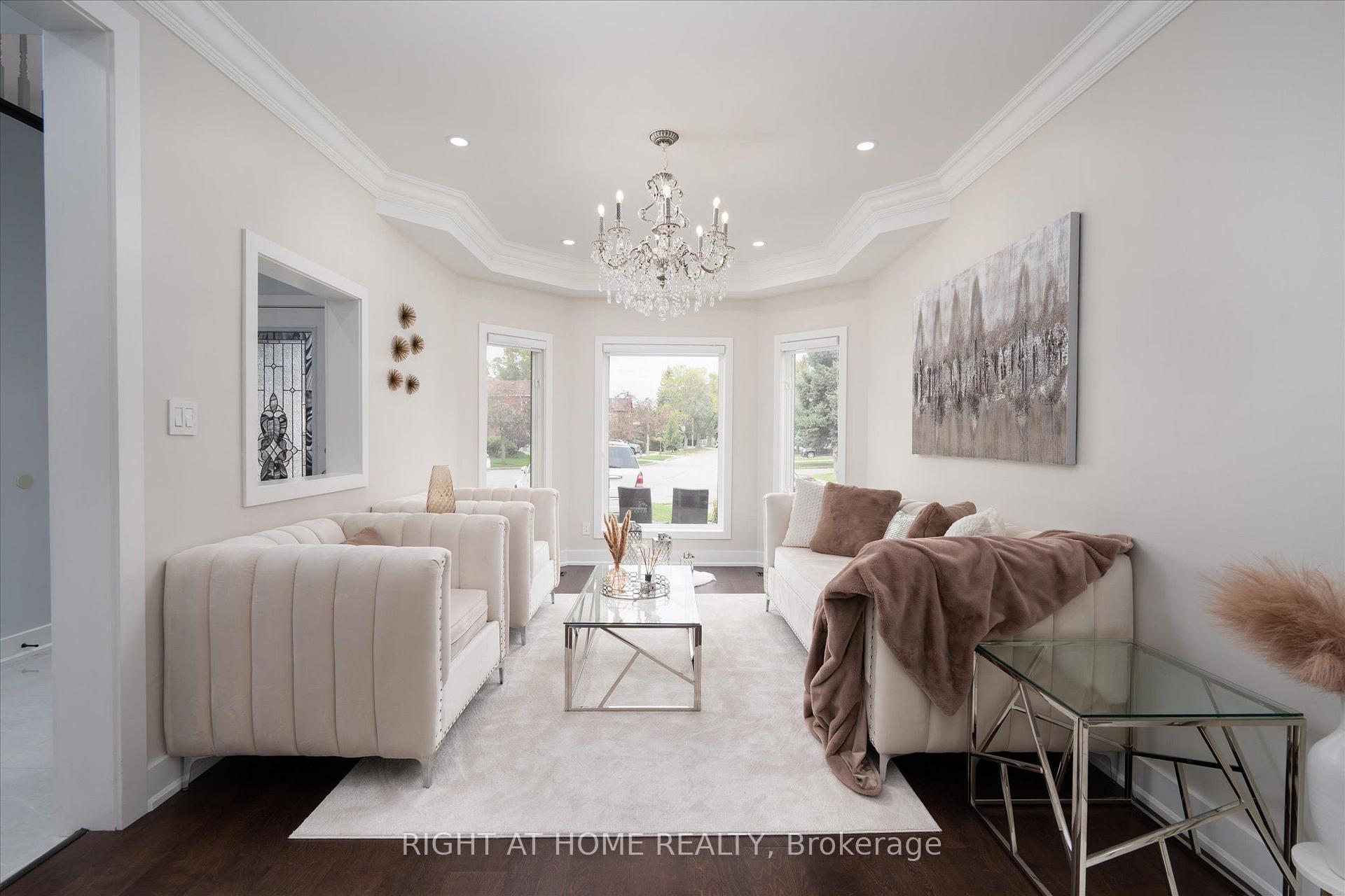 Photo 4 of 1001 Lytton Court, Pickering, Rosebank — HOMEH