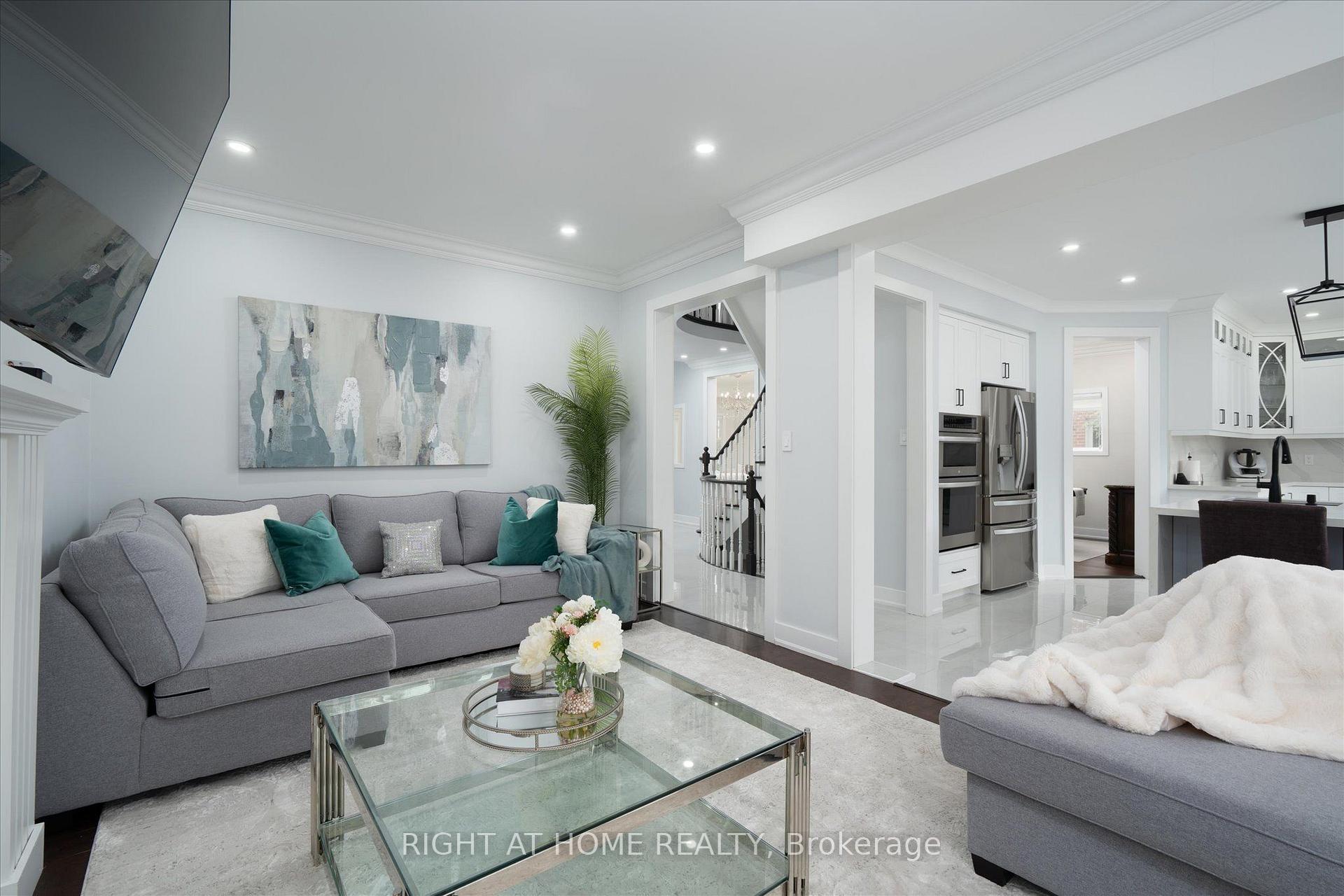 Photo 12 of 1001 Lytton Court, Pickering, Rosebank — HOMEH