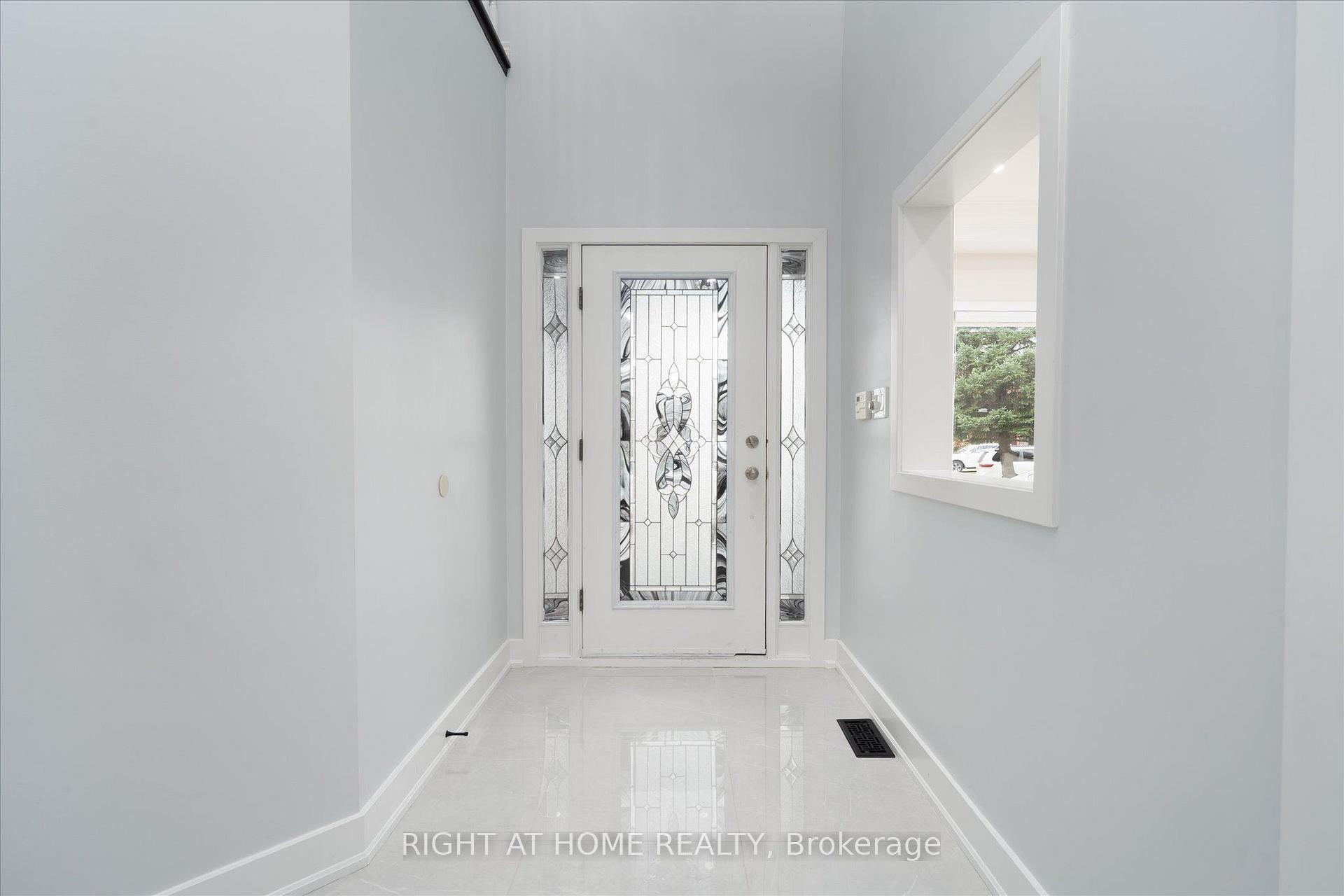 Photo 14 of 1001 Lytton Court, Pickering, Rosebank — HOMEH