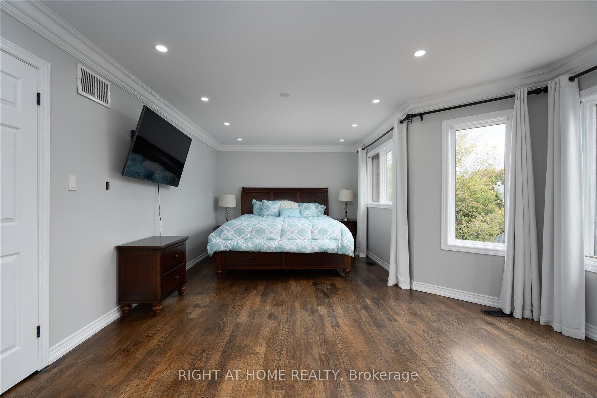 Photo 19 of 1001 Lytton Court, Pickering, Rosebank — HOMEH