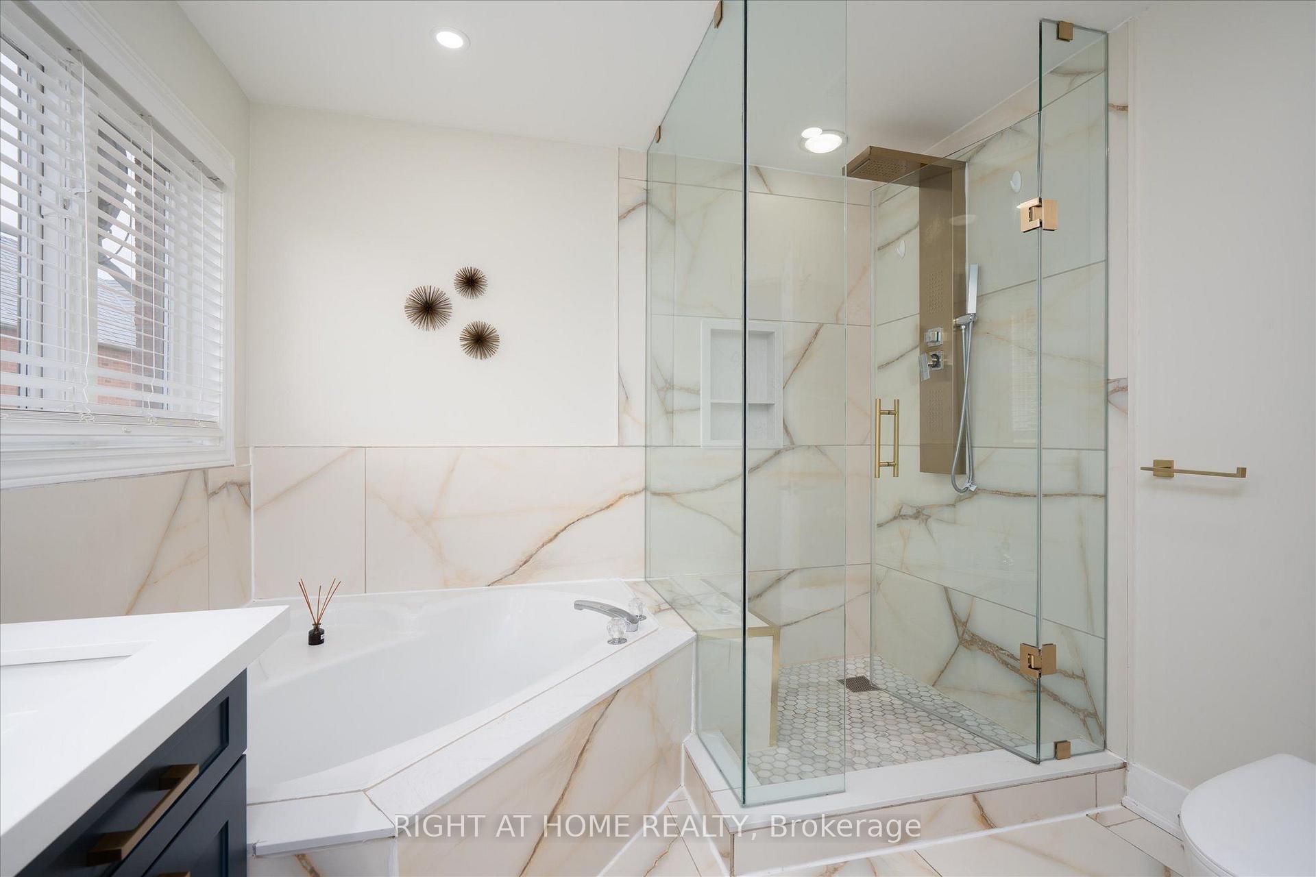 Photo 23 of 1001 Lytton Court, Pickering, Rosebank — HOMEH