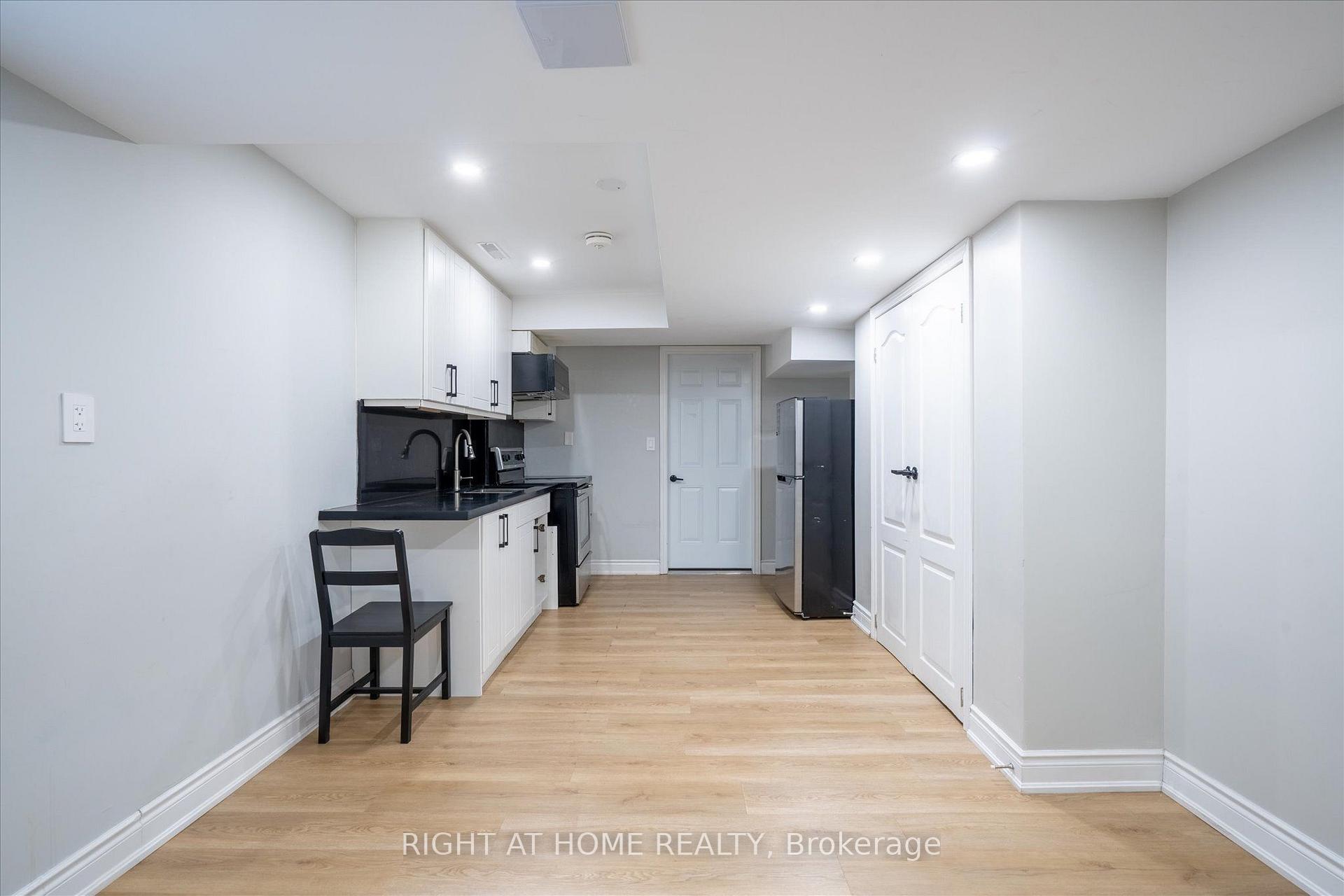 Photo 36 of 1001 Lytton Court, Pickering, Rosebank — HOMEH