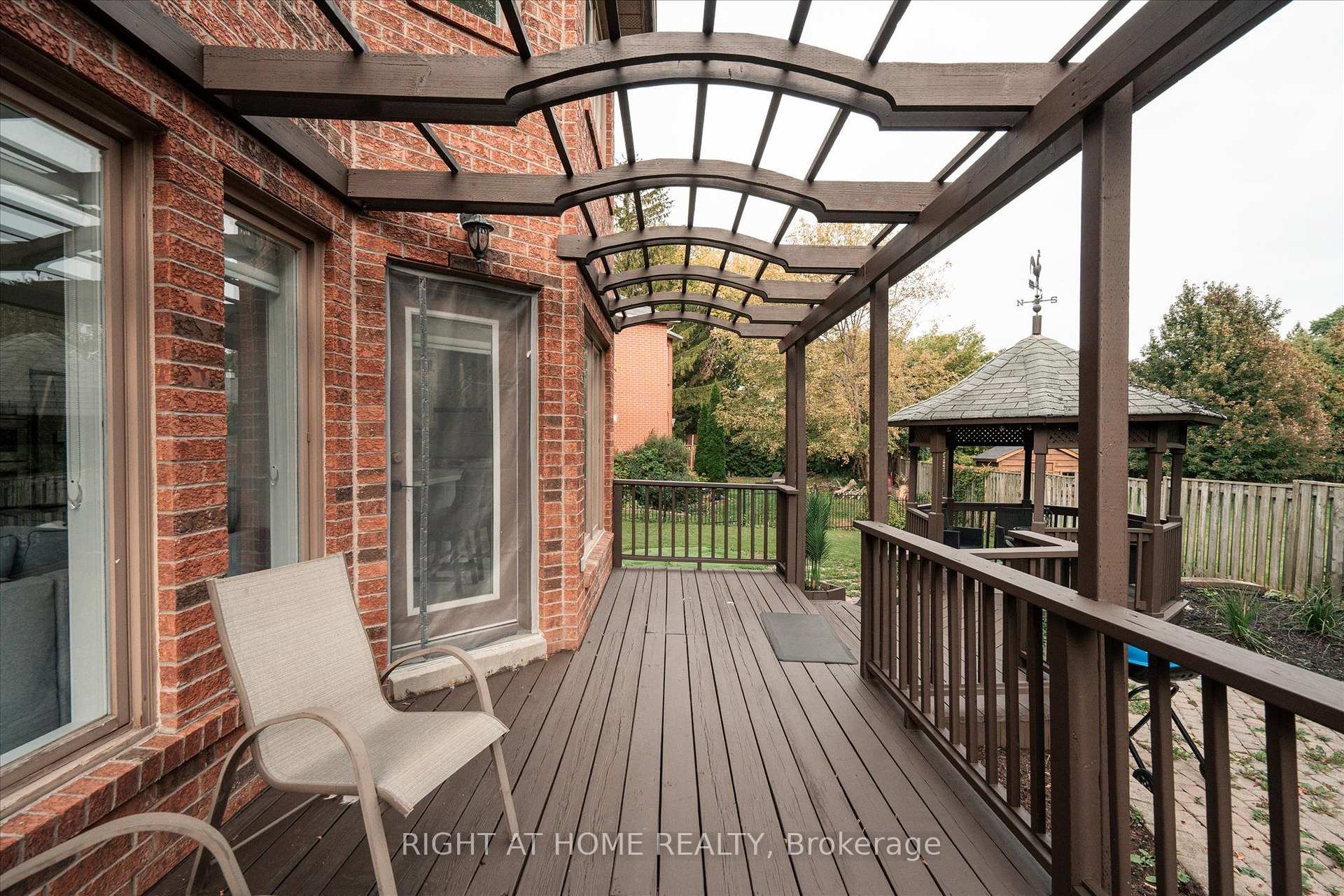 Photo 43 of 1001 Lytton Court, Pickering, Rosebank — HOMEH