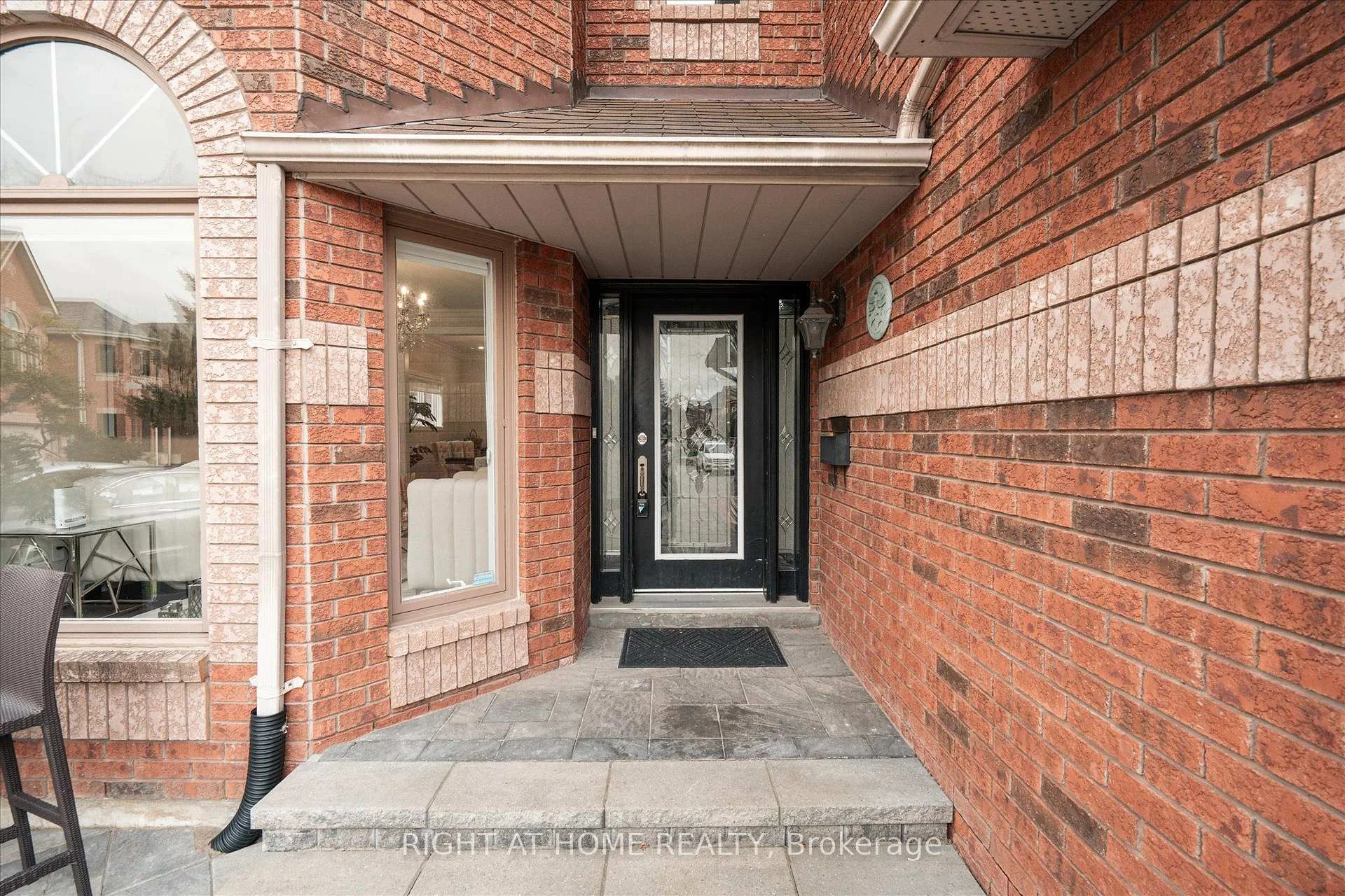 Photo 16 of 1001 Lytton Court, Pickering, Rosebank — HOMEH