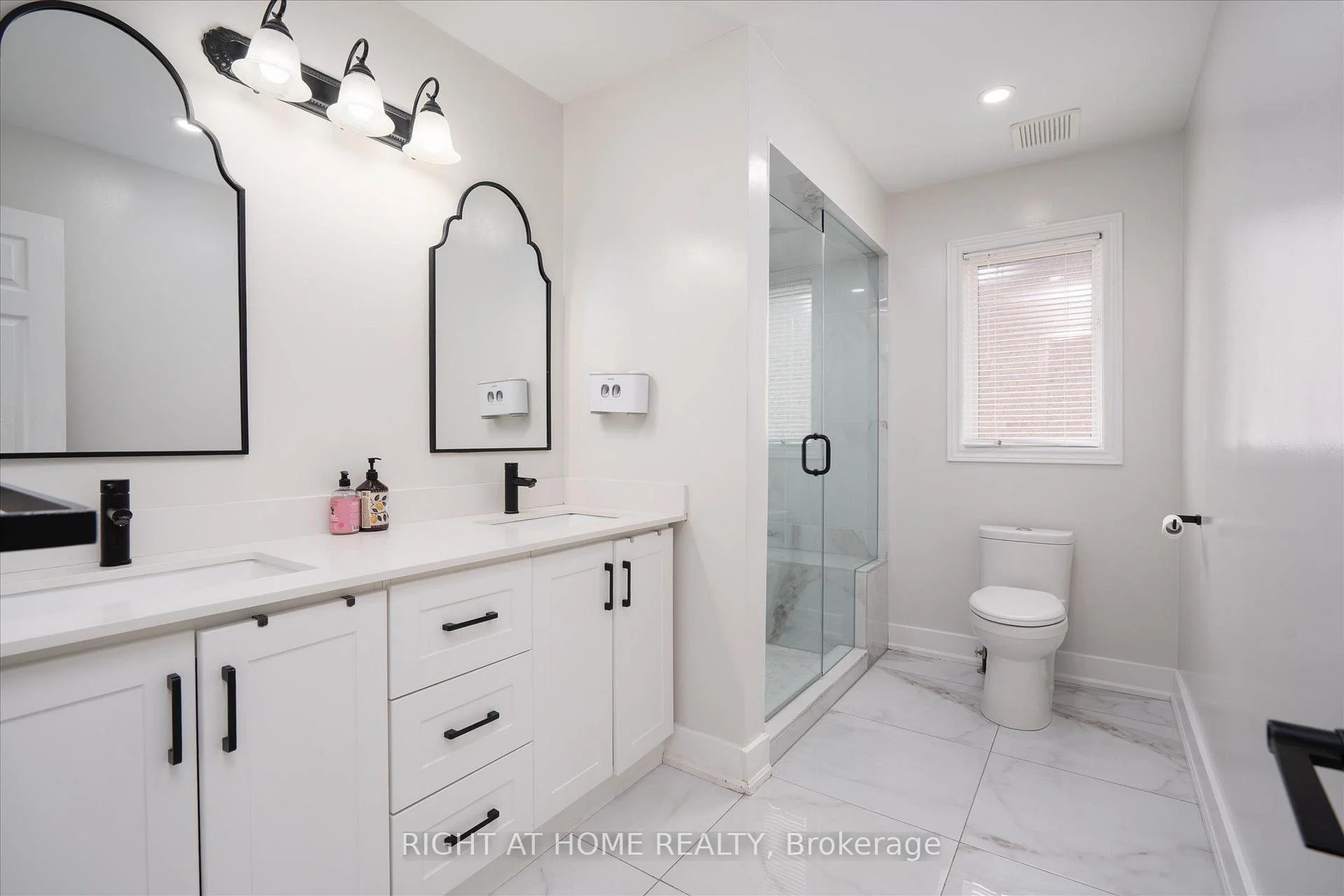 Photo 28 of 1001 Lytton Court, Pickering, Rosebank — HOMEH