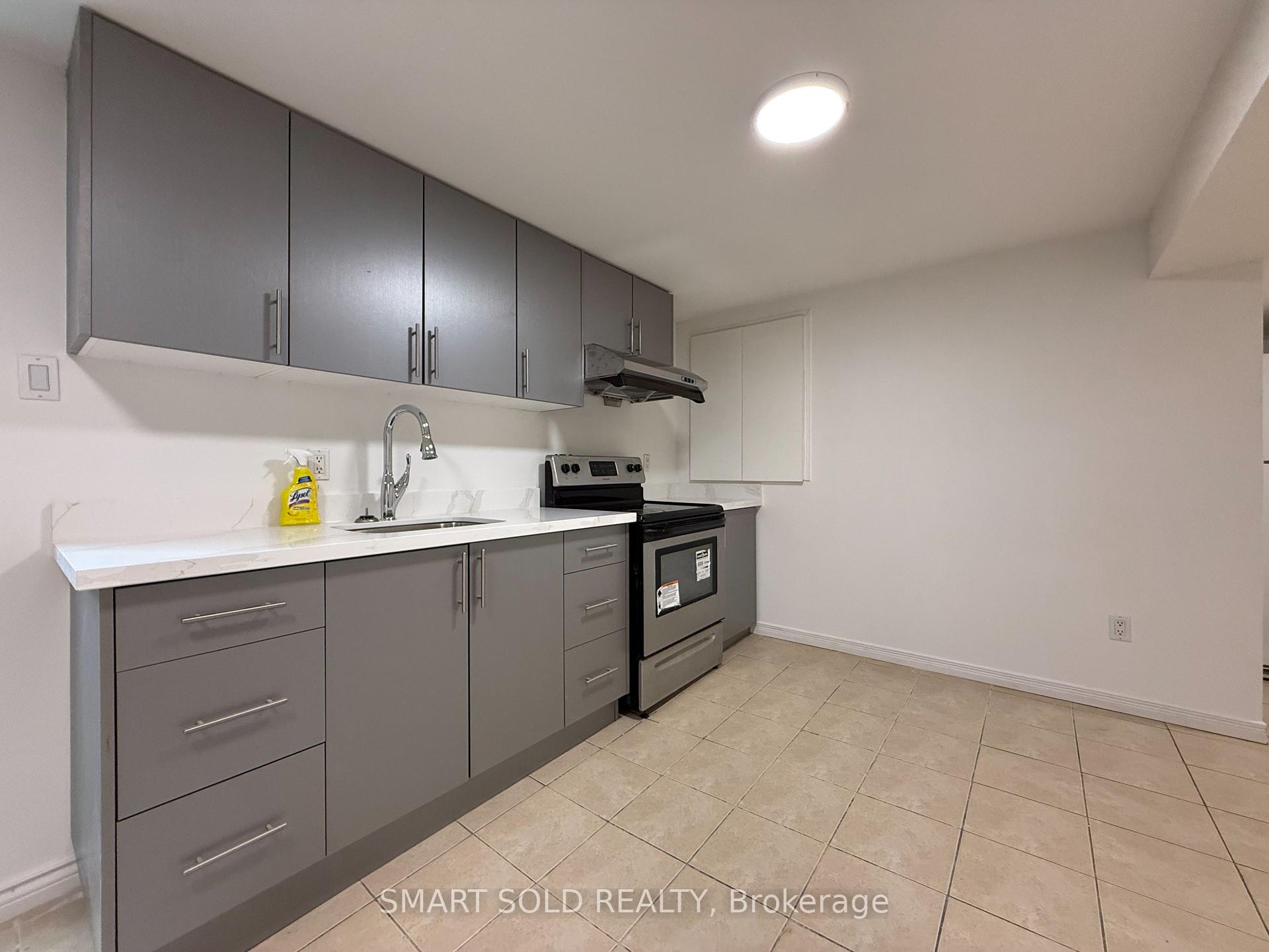 Photo 3 of Unit (Basement), 36 Montezuma Trail, Scarborough, Agincourt North — HOMEH