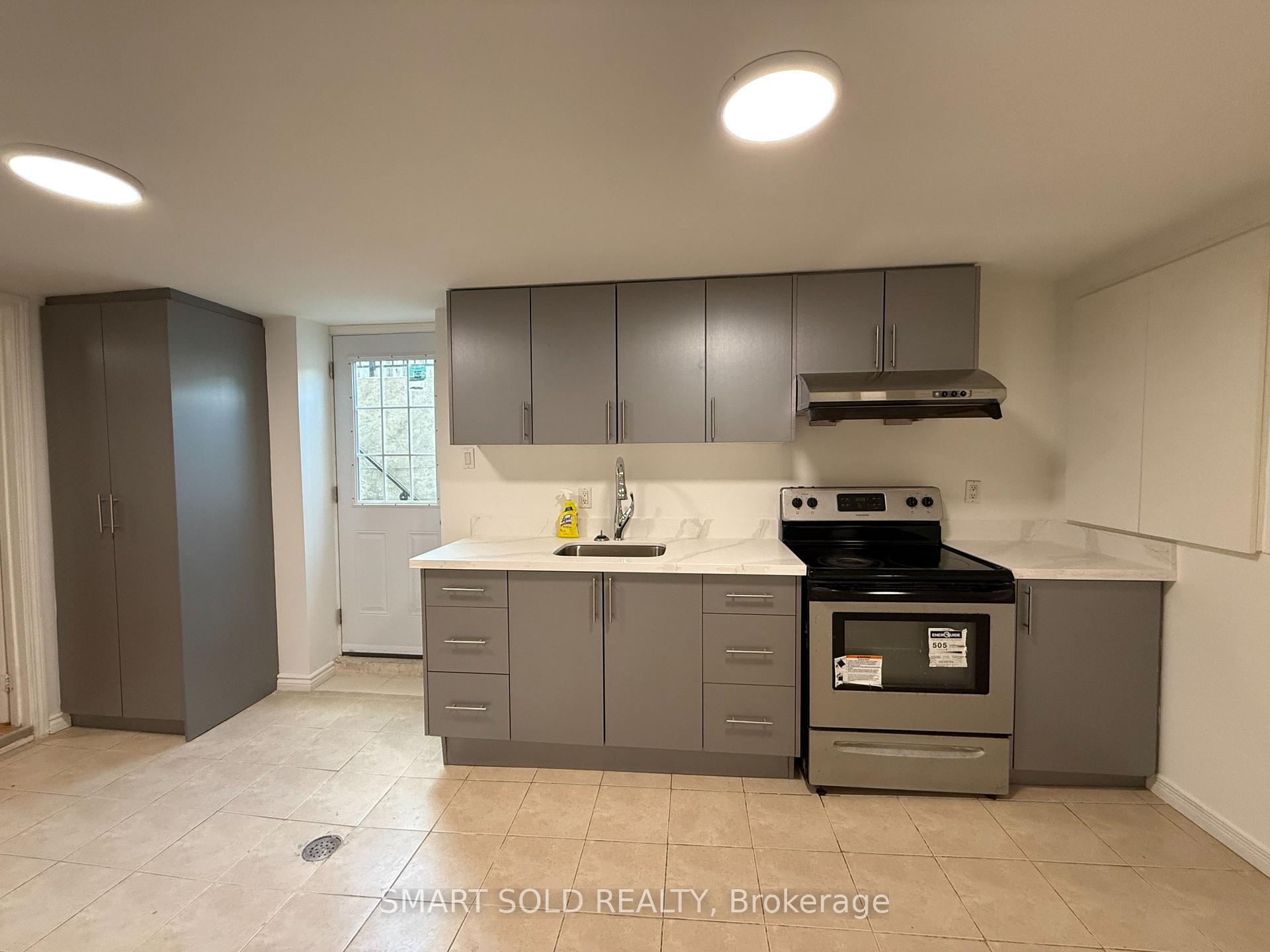 Photo 4 of Unit (Basement), 36 Montezuma Trail, Scarborough, Agincourt North — HOMEH