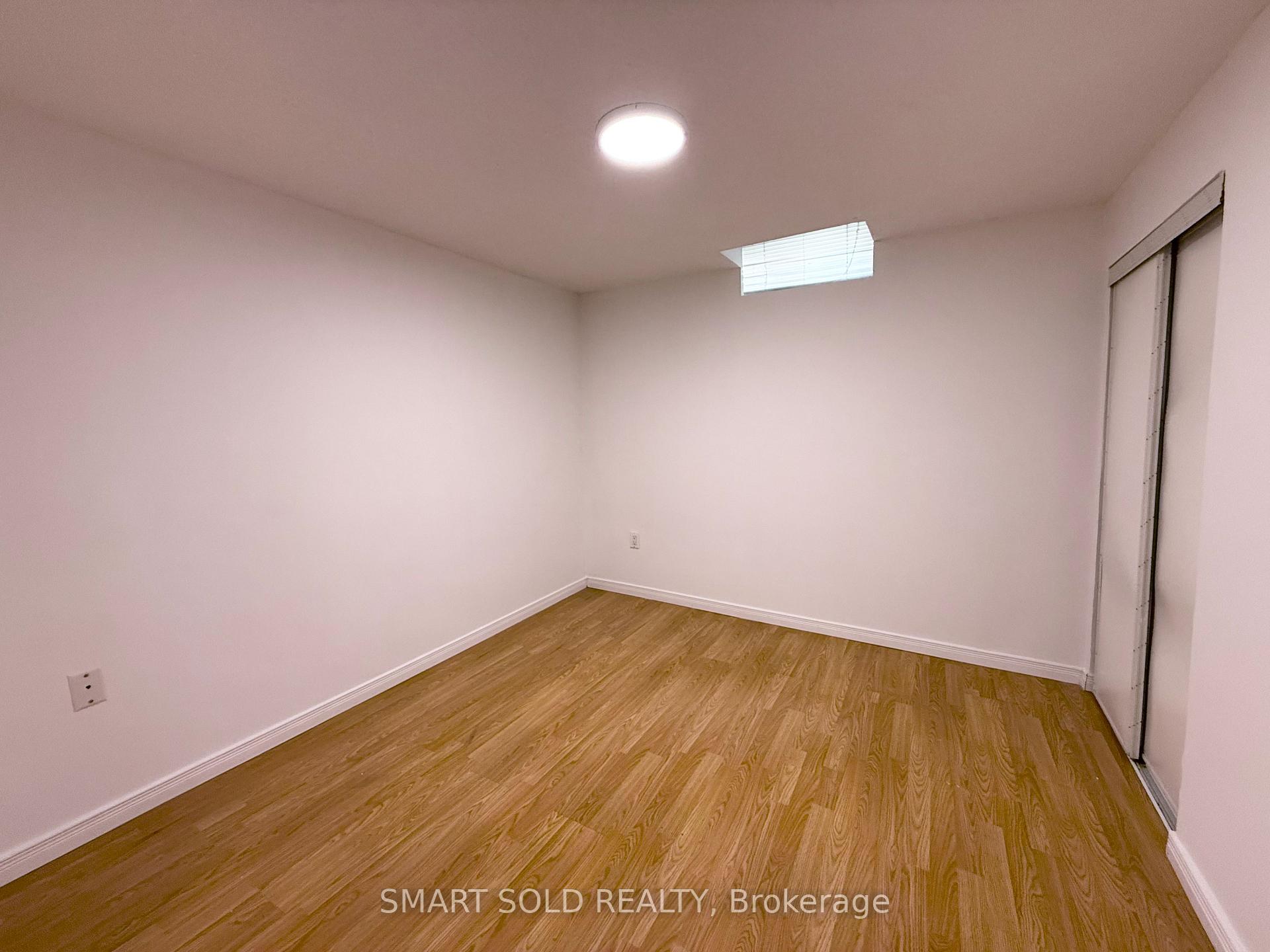 Photo 6 of Unit (Basement), 36 Montezuma Trail, Scarborough, Agincourt North — HOMEH