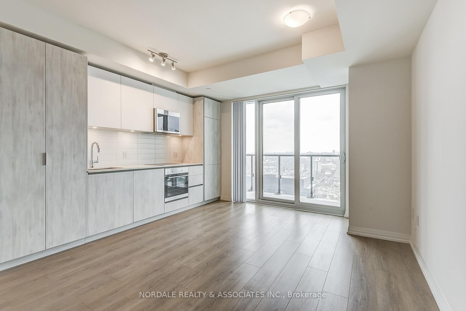 Photo 3 of Unit 3127, 28 Widmer Street, Toronto, Waterfront Communities — HOMEH