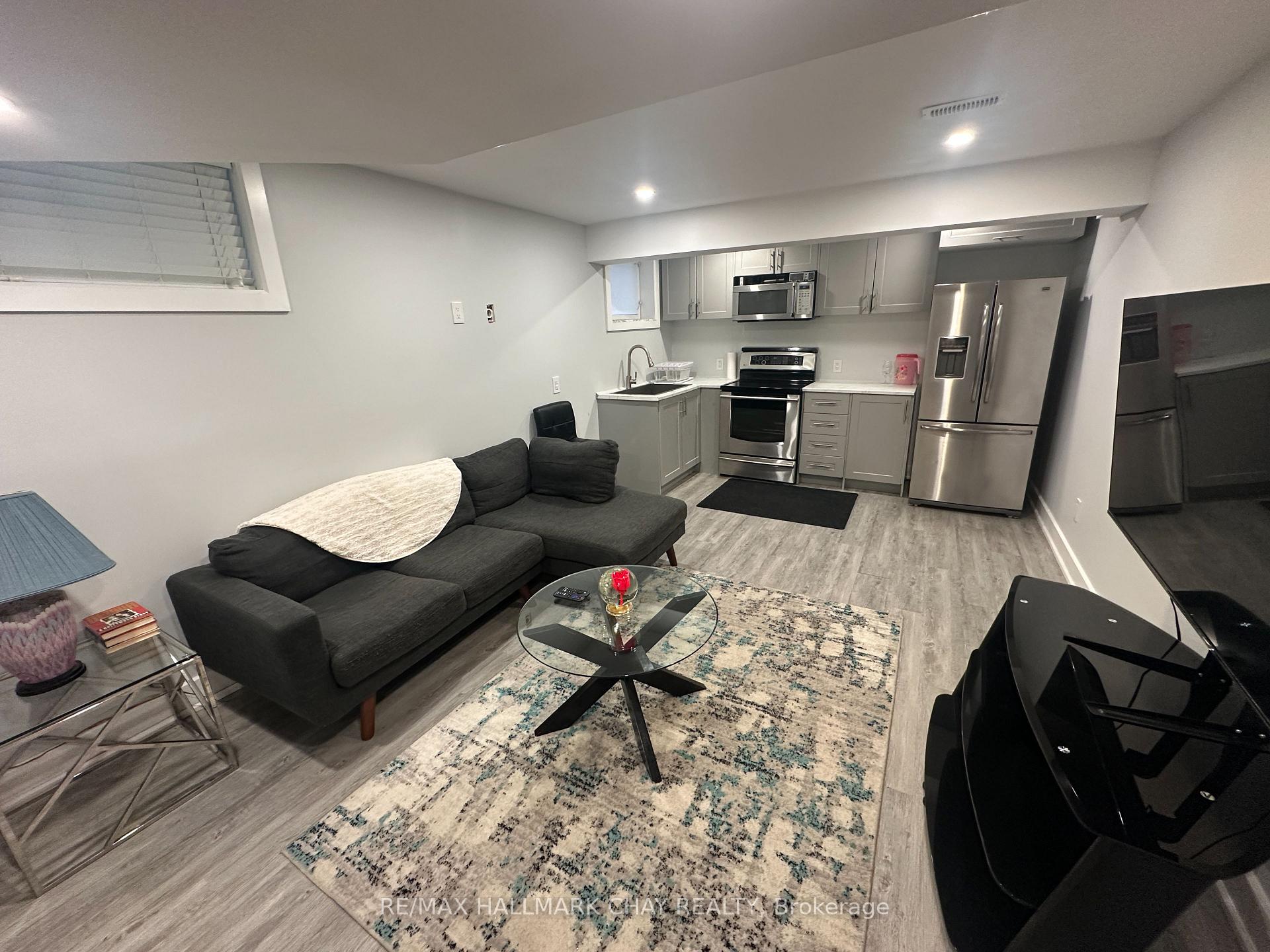 Photo 5 of 142 Summerset Drive, Barrie, Ardagh — HOMEH