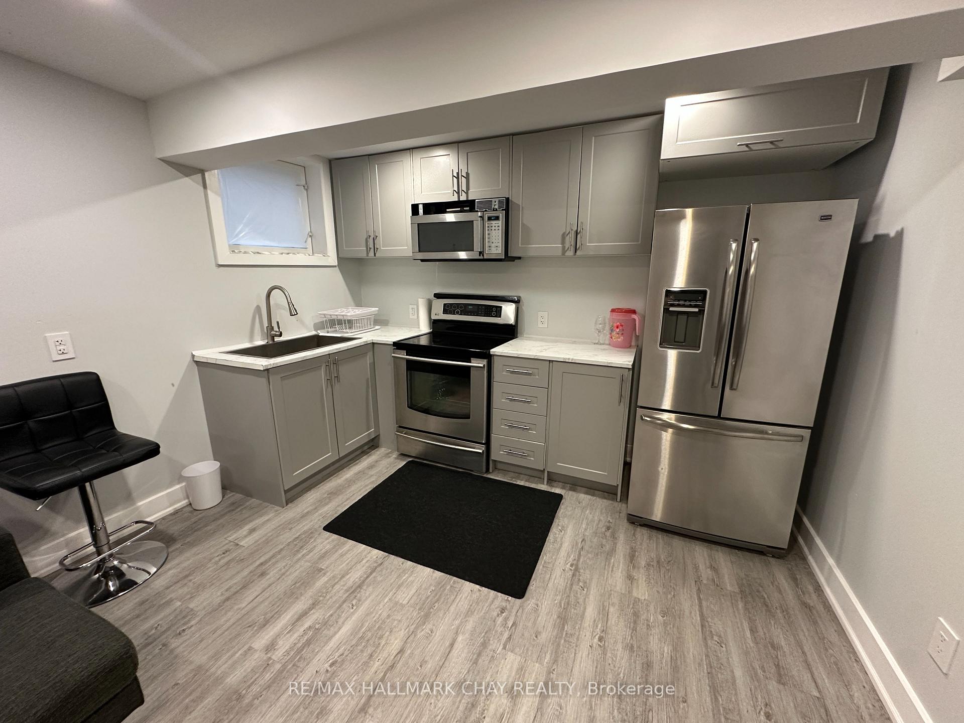 Photo 7 of 142 Summerset Drive, Barrie, Ardagh — HOMEH