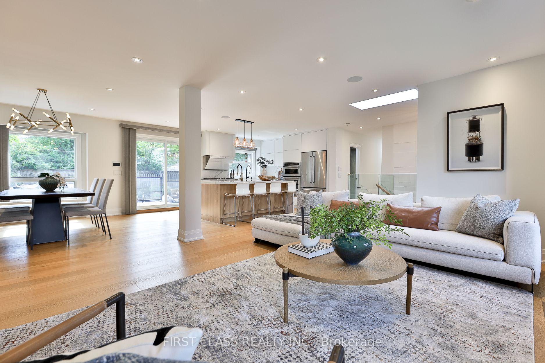 Photo 9 of 27 Delair Crescent, Markham, Grandview — HOMEH