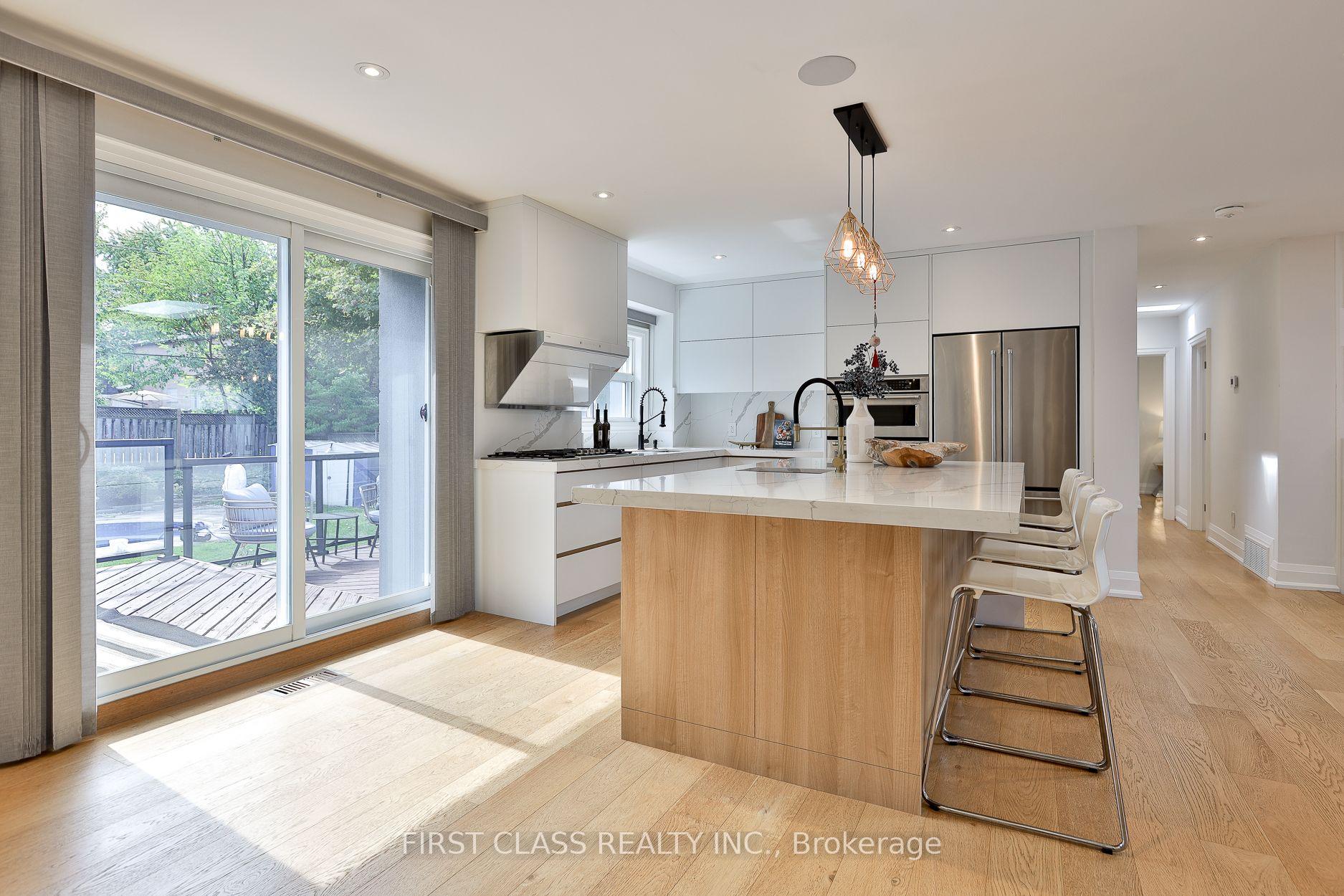 Photo 12 of 27 Delair Crescent, Markham, Grandview — HOMEH