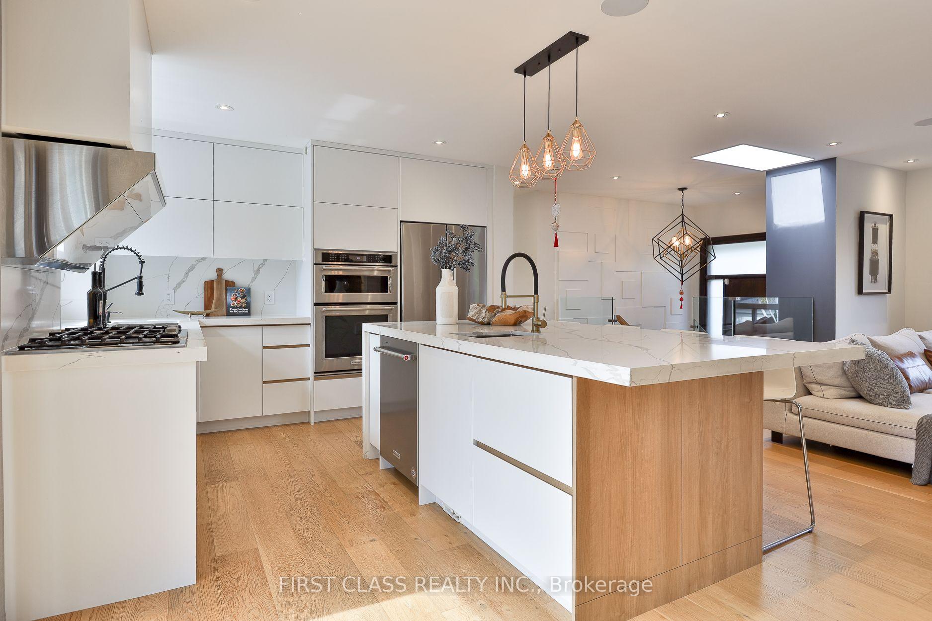 Photo 13 of 27 Delair Crescent, Markham, Grandview — HOMEH