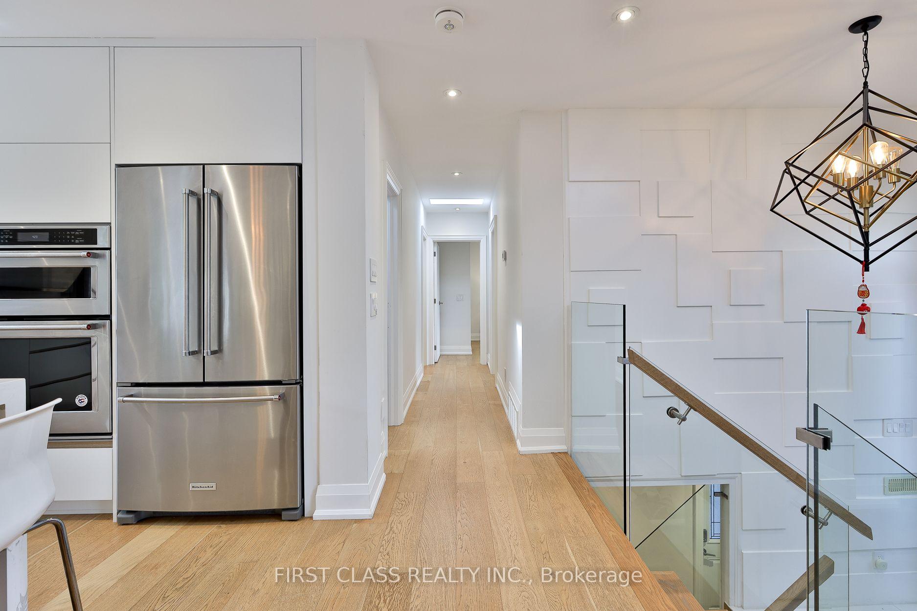 Photo 17 of 27 Delair Crescent, Markham, Grandview — HOMEH