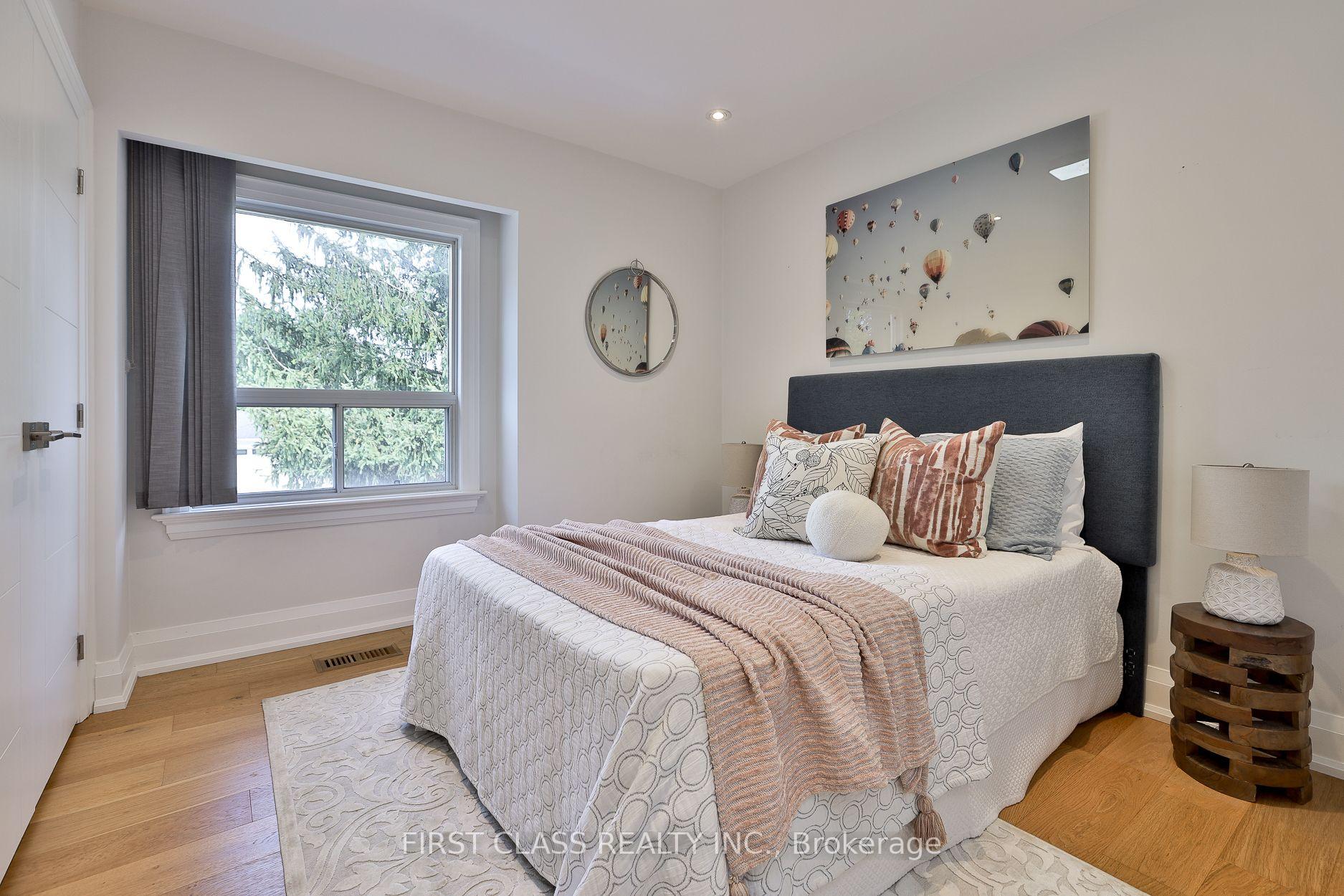 Photo 19 of 27 Delair Crescent, Markham, Grandview — HOMEH