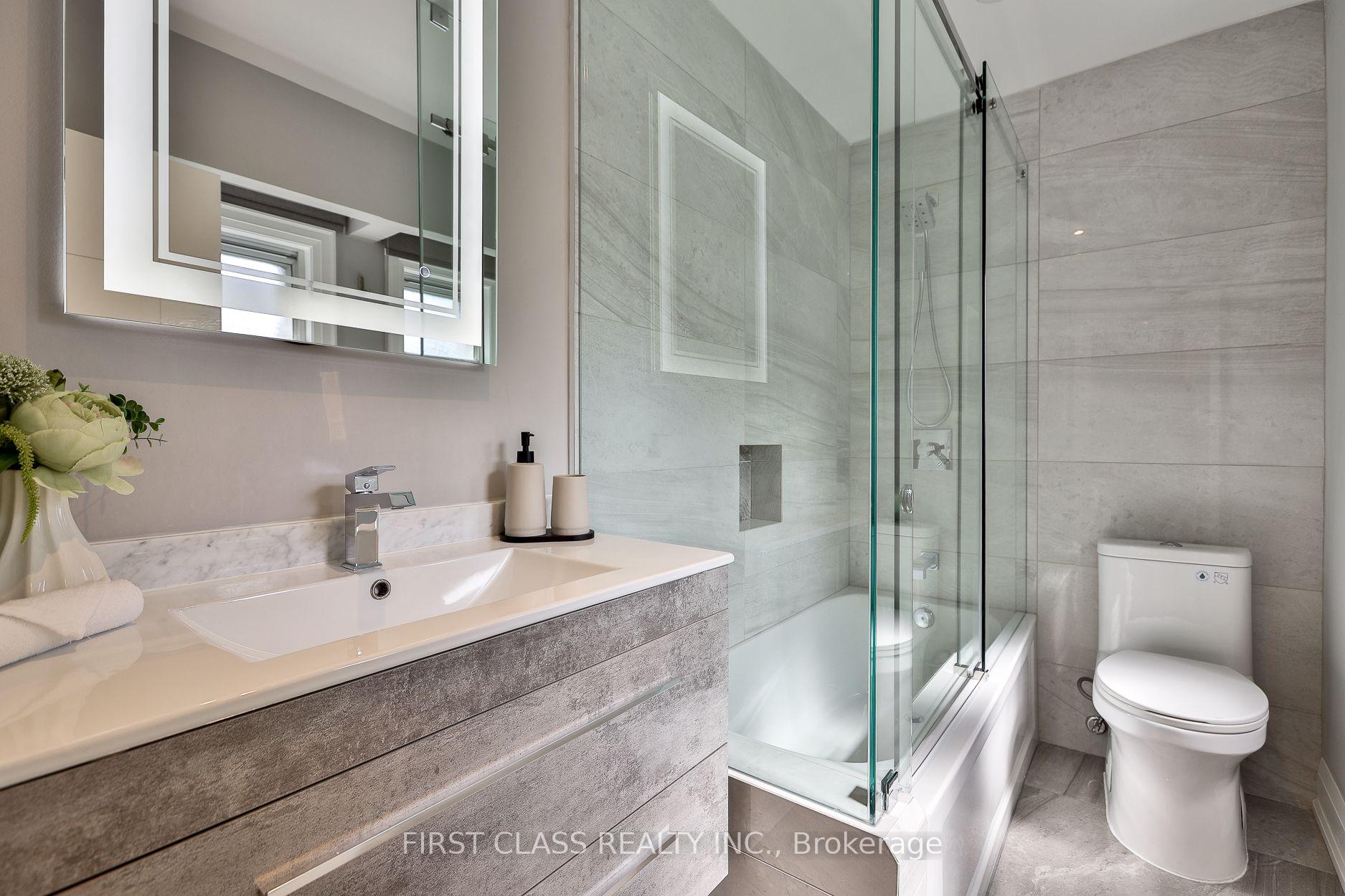 Photo 23 of 27 Delair Crescent, Markham, Grandview — HOMEH