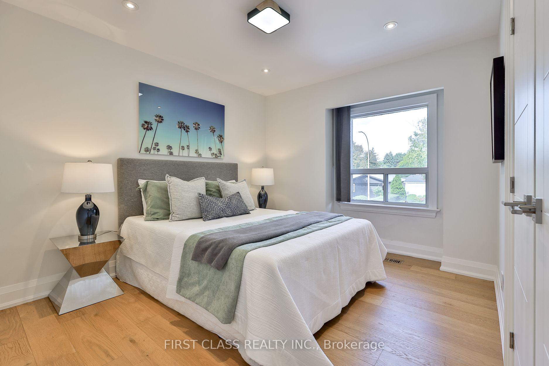 Photo 24 of 27 Delair Crescent, Markham, Grandview — HOMEH