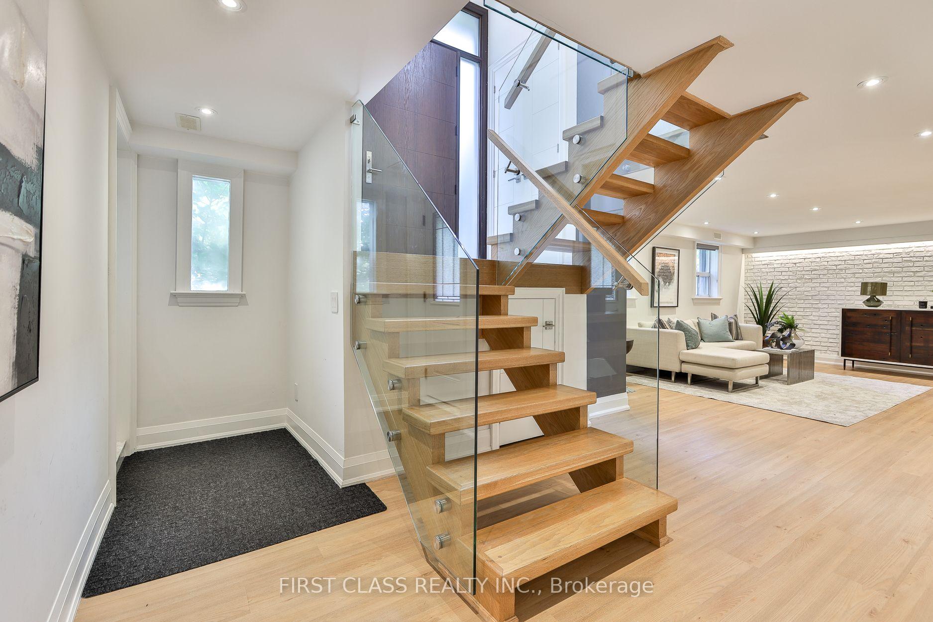 Photo 26 of 27 Delair Crescent, Markham, Grandview — HOMEH