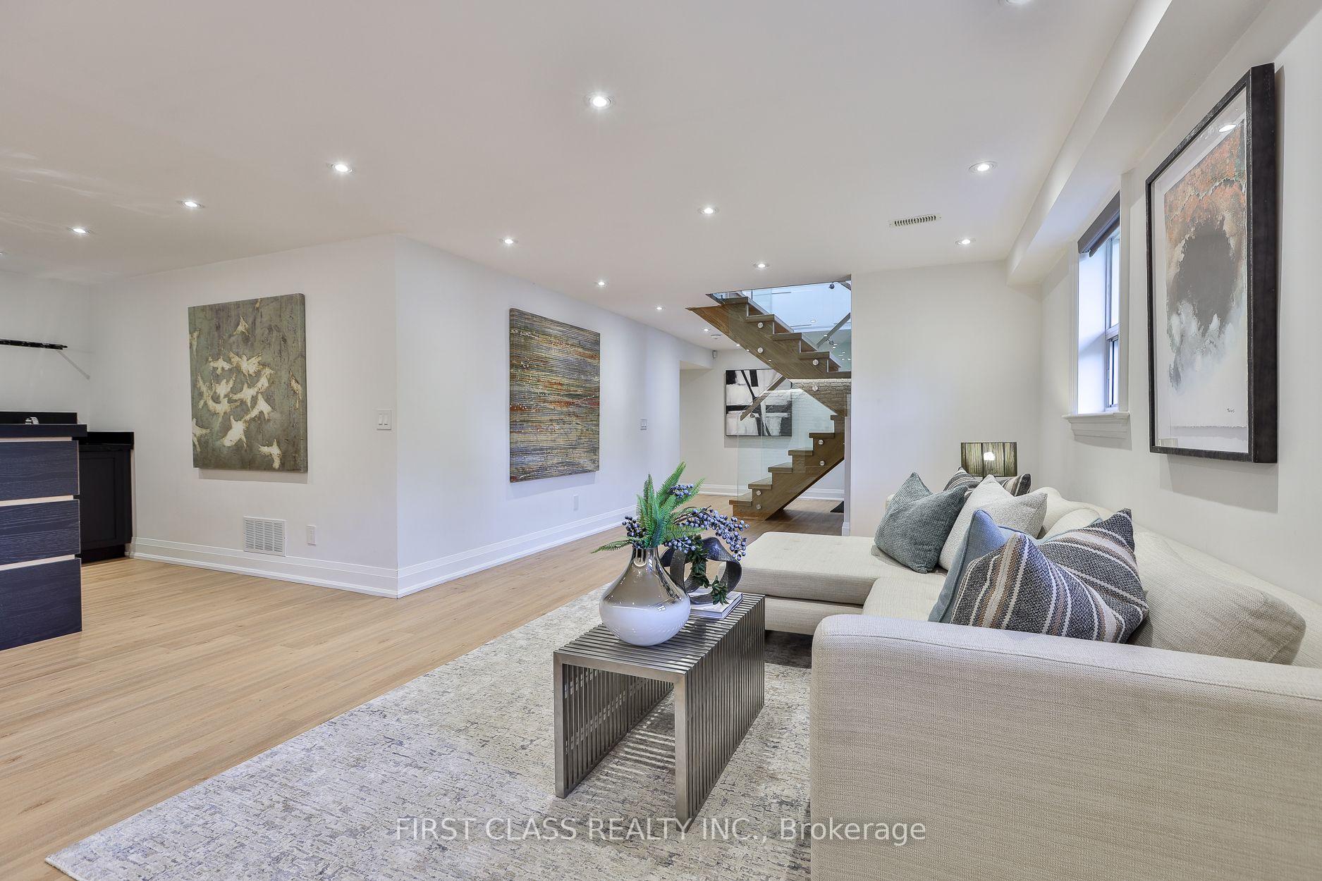 Photo 31 of 27 Delair Crescent, Markham, Grandview — HOMEH