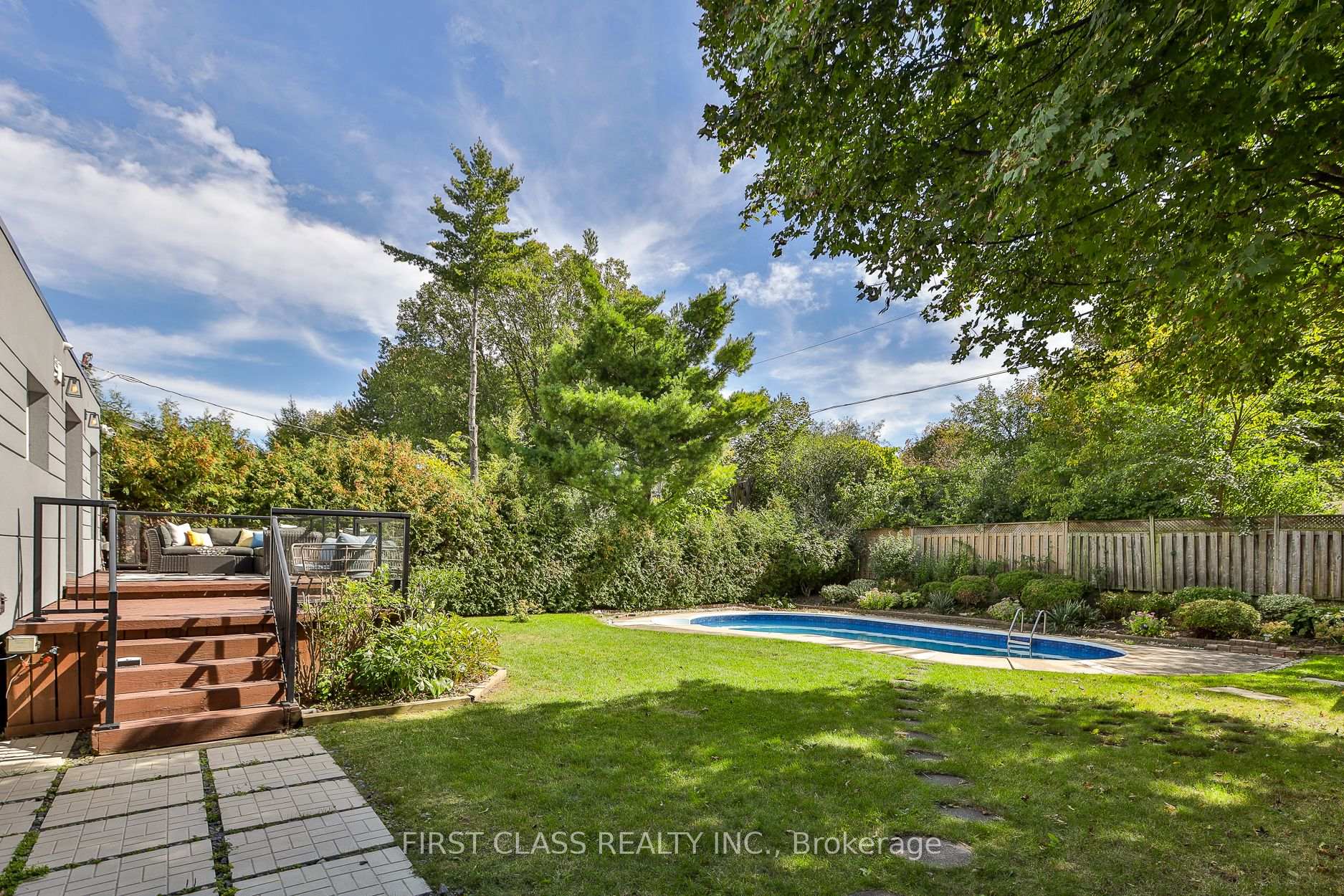 Photo 41 of 27 Delair Crescent, Markham, Grandview — HOMEH