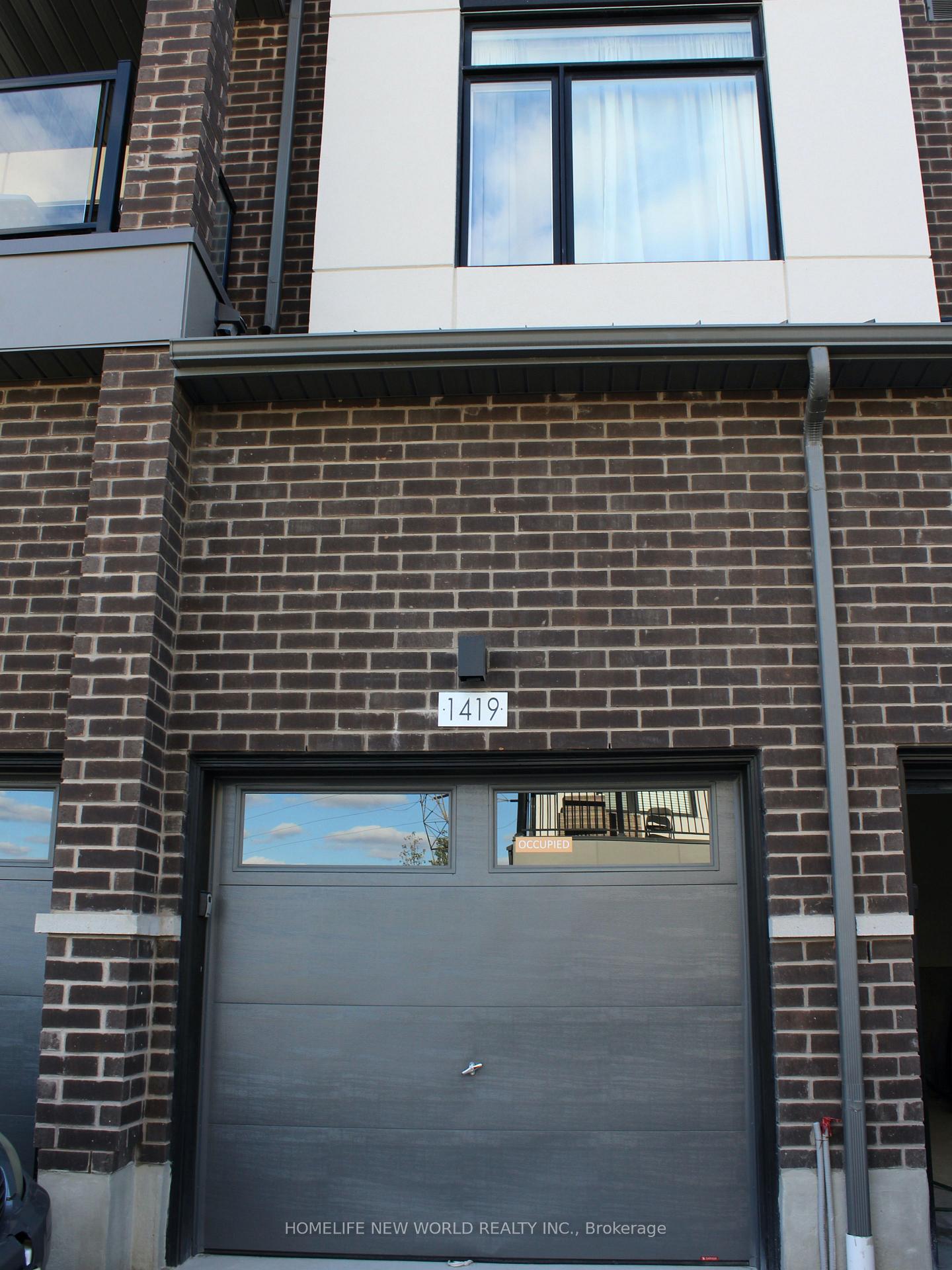 Photo 3 of Unit 1419, 1695 Dersan Street, Pickering, Duffin Heights — HOMEH