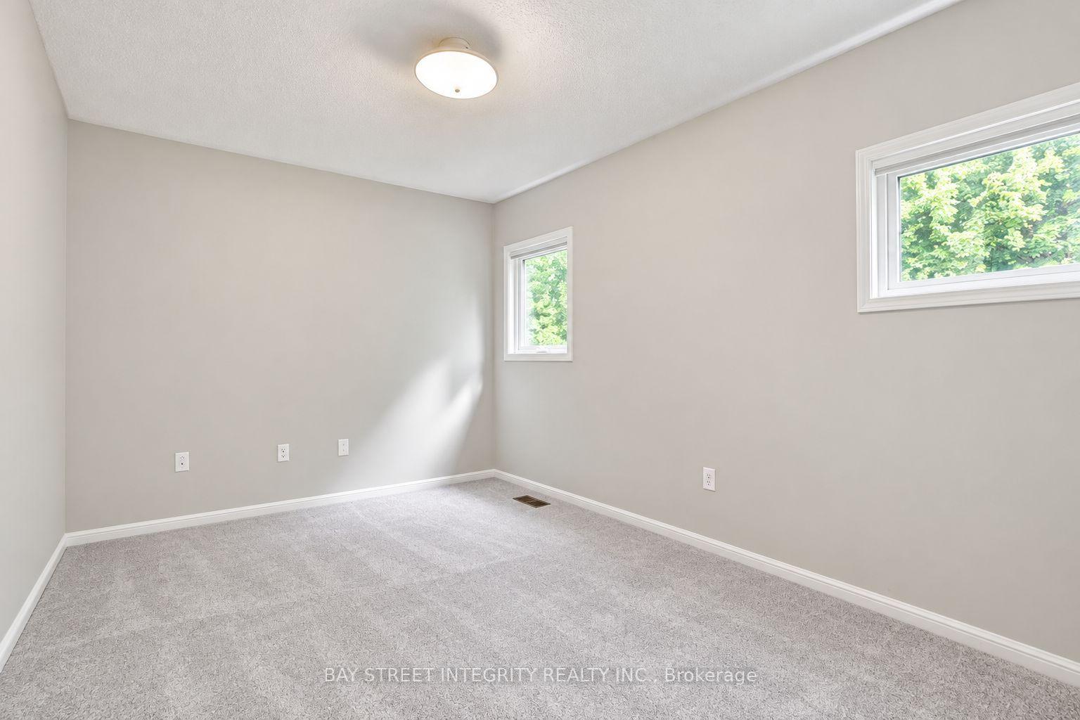 Photo 23 of 2198 Woodglen Crescent, Burlington, Orchard — HOMEH