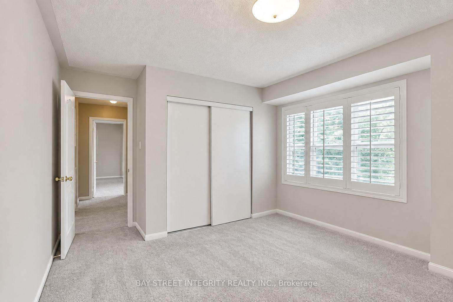 Photo 25 of 2198 Woodglen Crescent, Burlington, Orchard — HOMEH