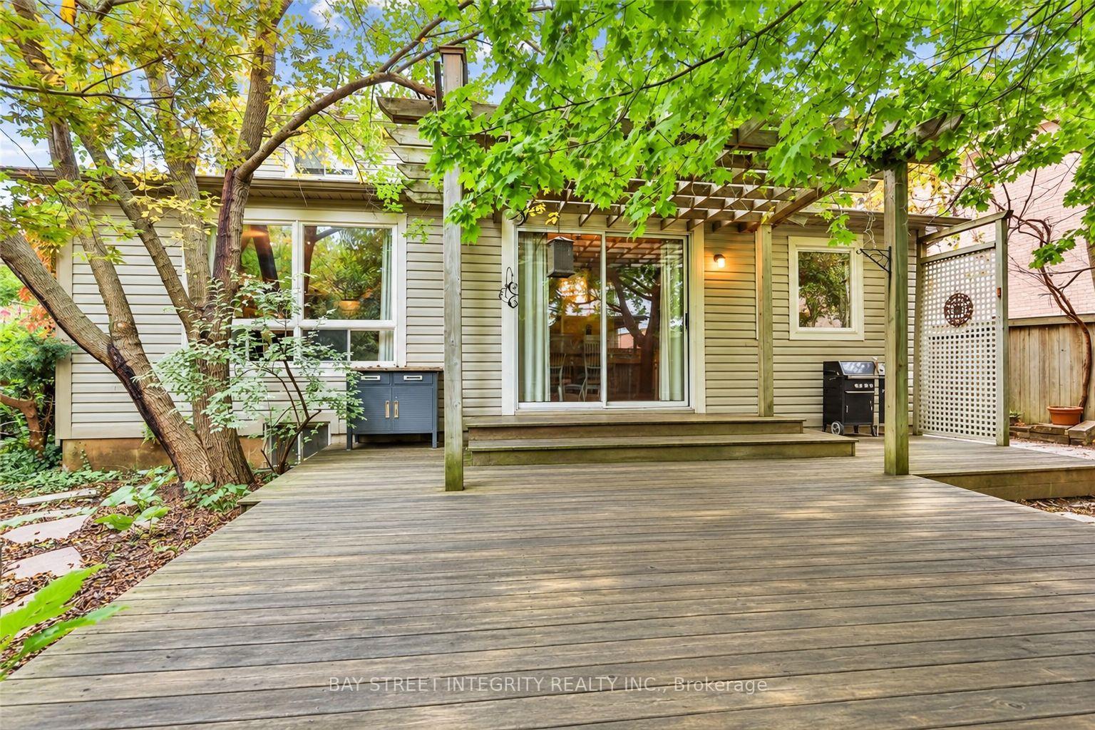 Photo 37 of 2198 Woodglen Crescent, Burlington, Orchard — HOMEH
