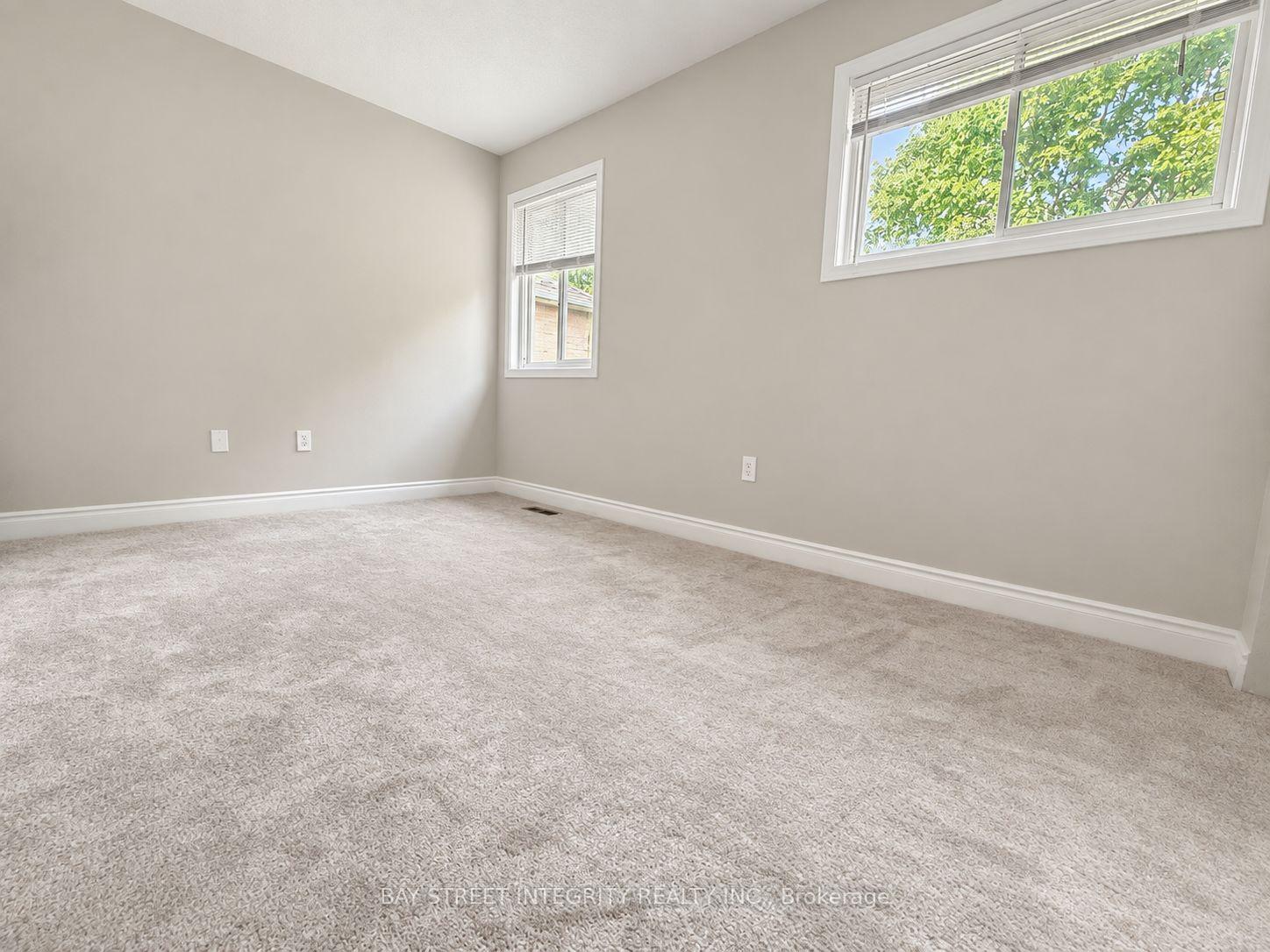 Photo 24 of 2198 Woodglen Crescent, Burlington, Orchard — HOMEH