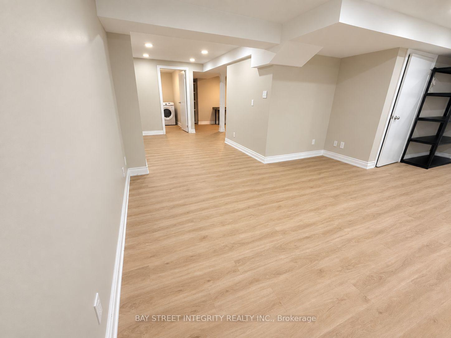 Photo 27 of 2198 Woodglen Crescent, Burlington, Orchard — HOMEH