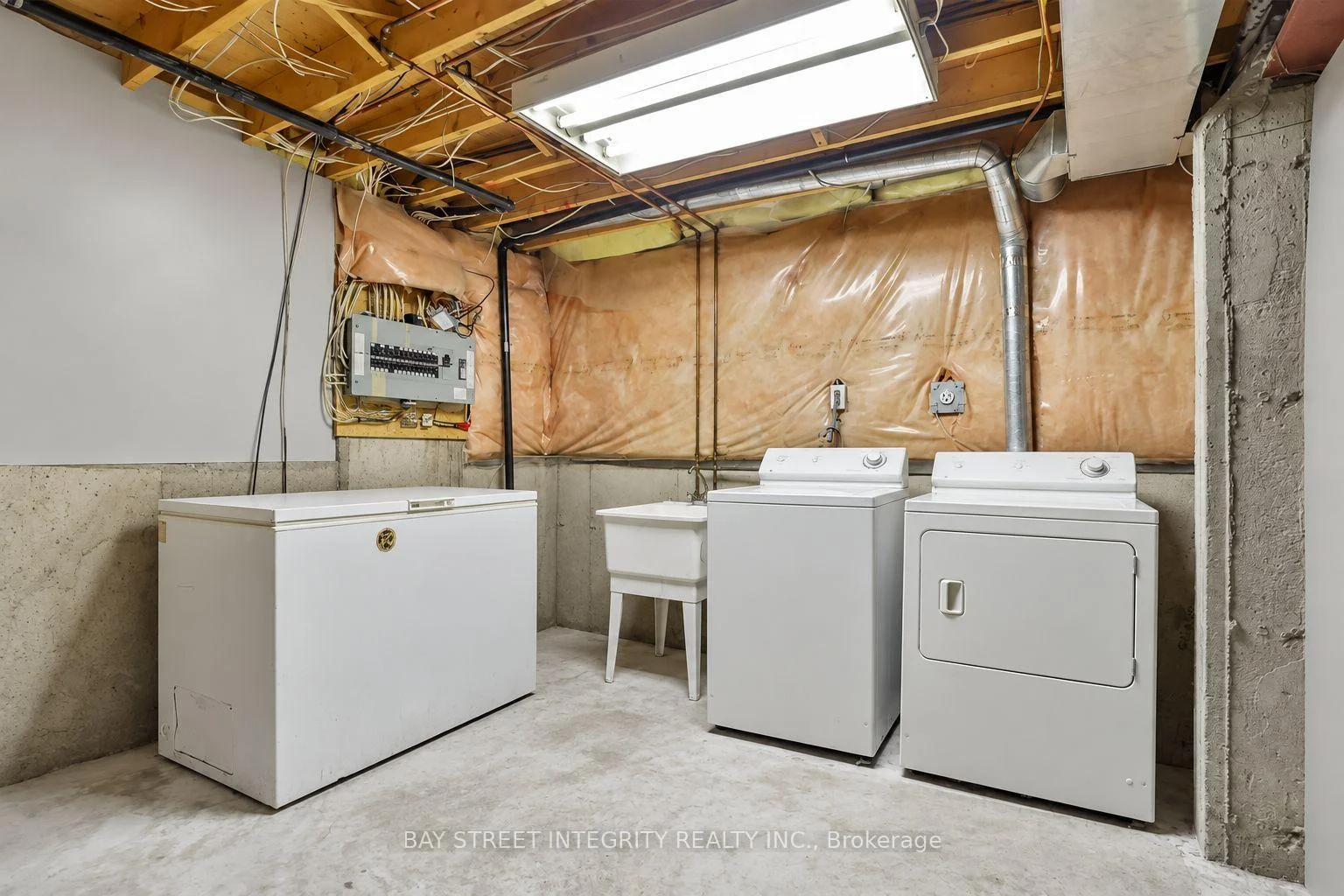Photo 35 of 2198 Woodglen Crescent, Burlington, Orchard — HOMEH