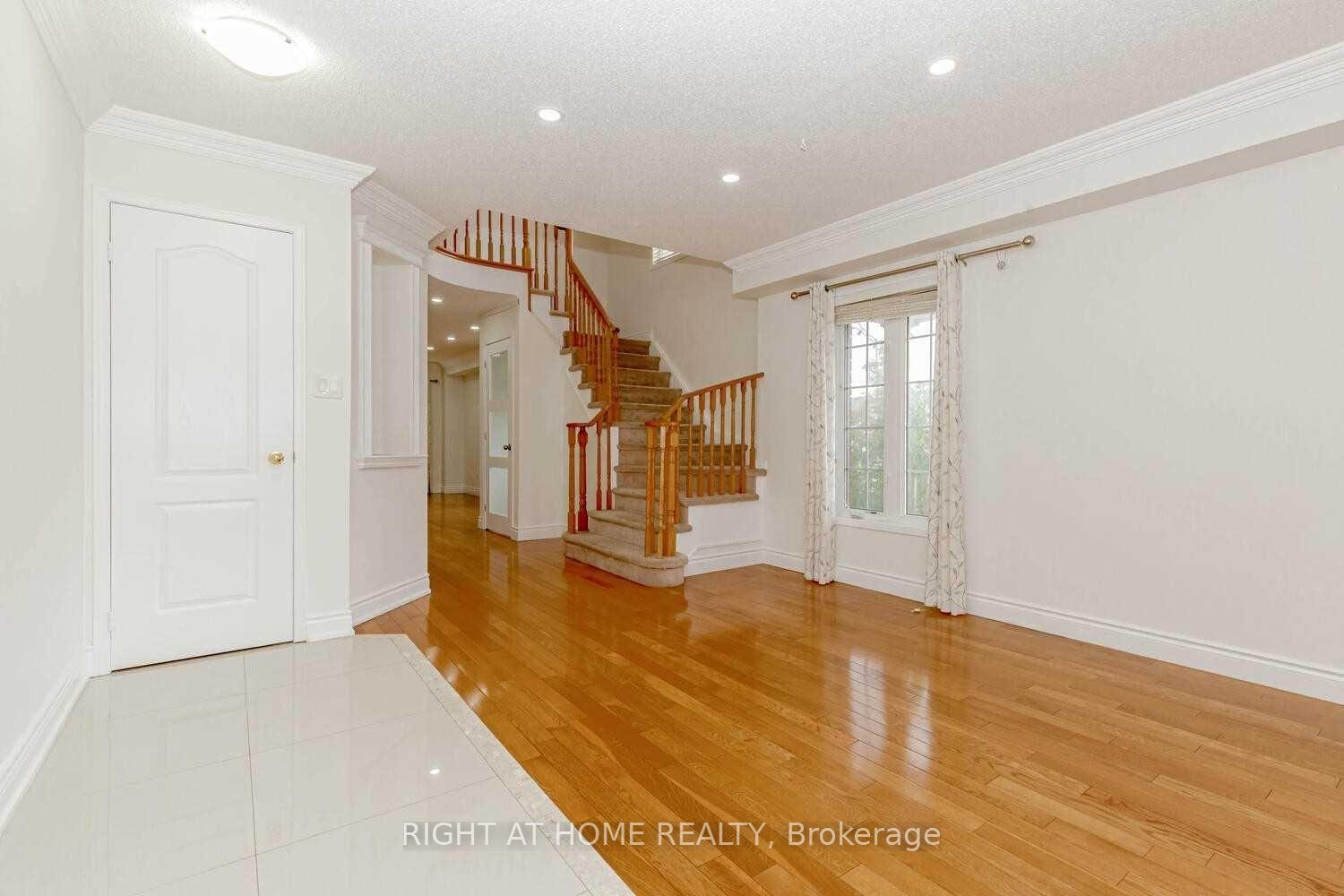 Photo 5 of 3300 Respond Road, Mississauga, Churchill Meadows — HOMEH