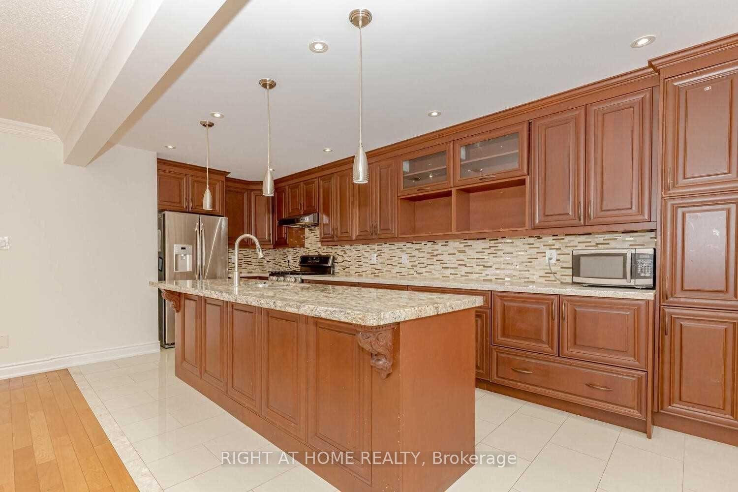 Photo 11 of 3300 Respond Road, Mississauga, Churchill Meadows — HOMEH