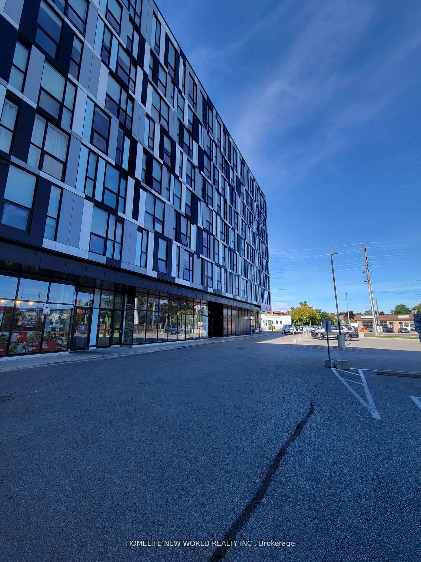 Photo of Unit 839, 1900 Simcoe Street N