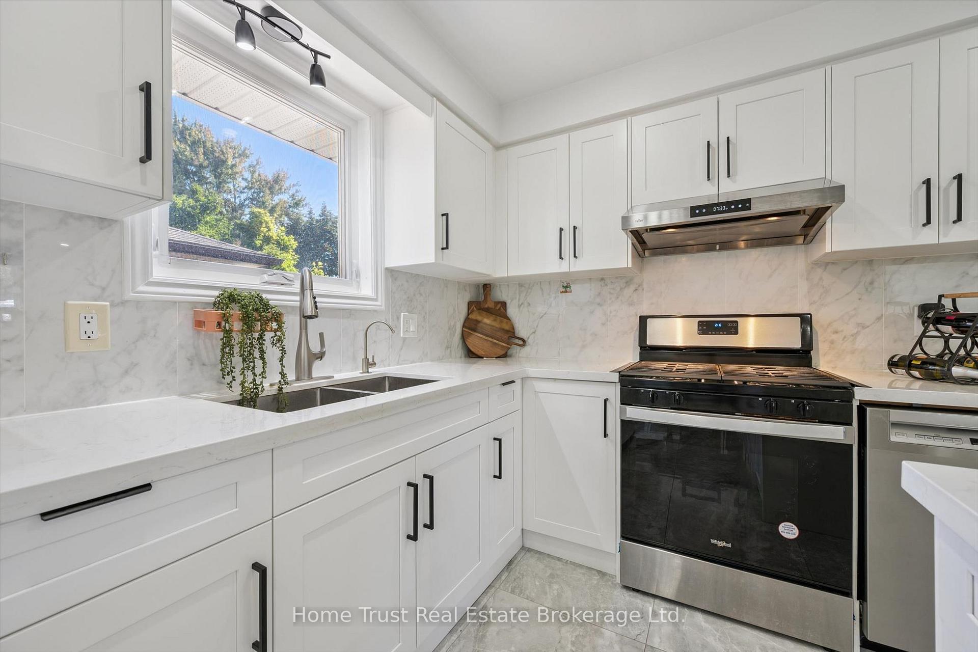 Photo 11 of 256 Stephanie Drive, Guelph, Willow West/Sugarbush/West Acres — HOMEH