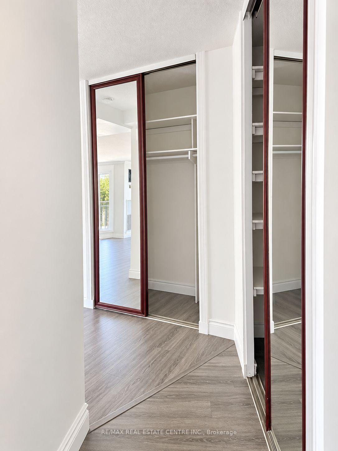 Photo 11 of Unit 407, 627 The West Mall, Etobicoke, Eringate-Centennial-West Deane — HOMEH