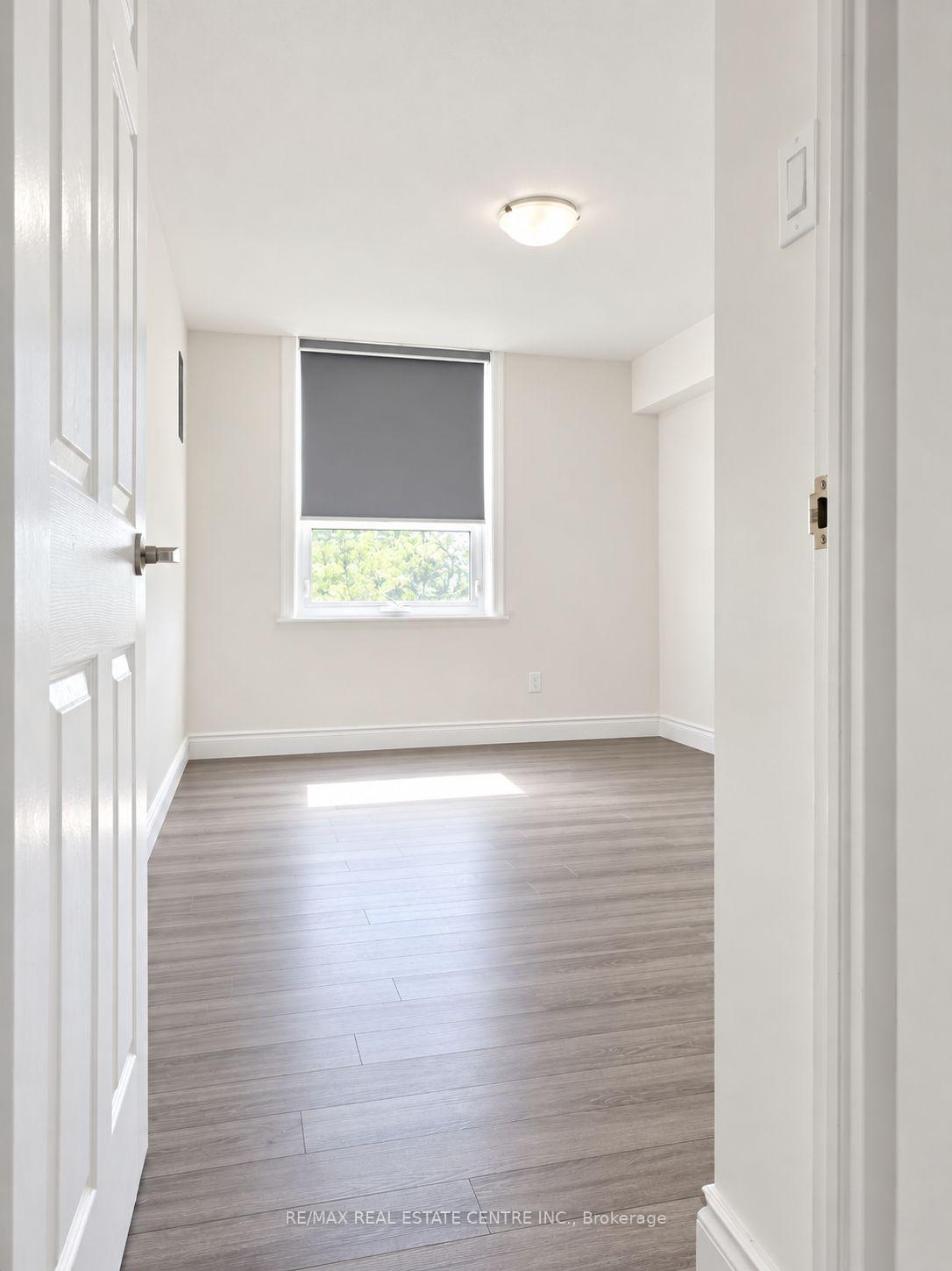 Photo 12 of Unit 407, 627 The West Mall, Etobicoke, Eringate-Centennial-West Deane — HOMEH