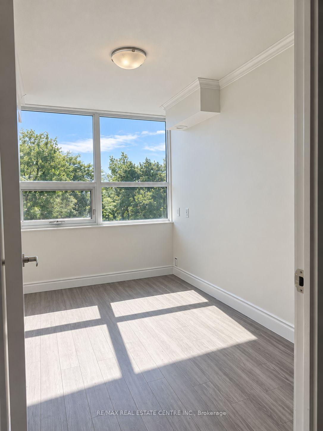 Photo 15 of Unit 407, 627 The West Mall, Etobicoke, Eringate-Centennial-West Deane — HOMEH